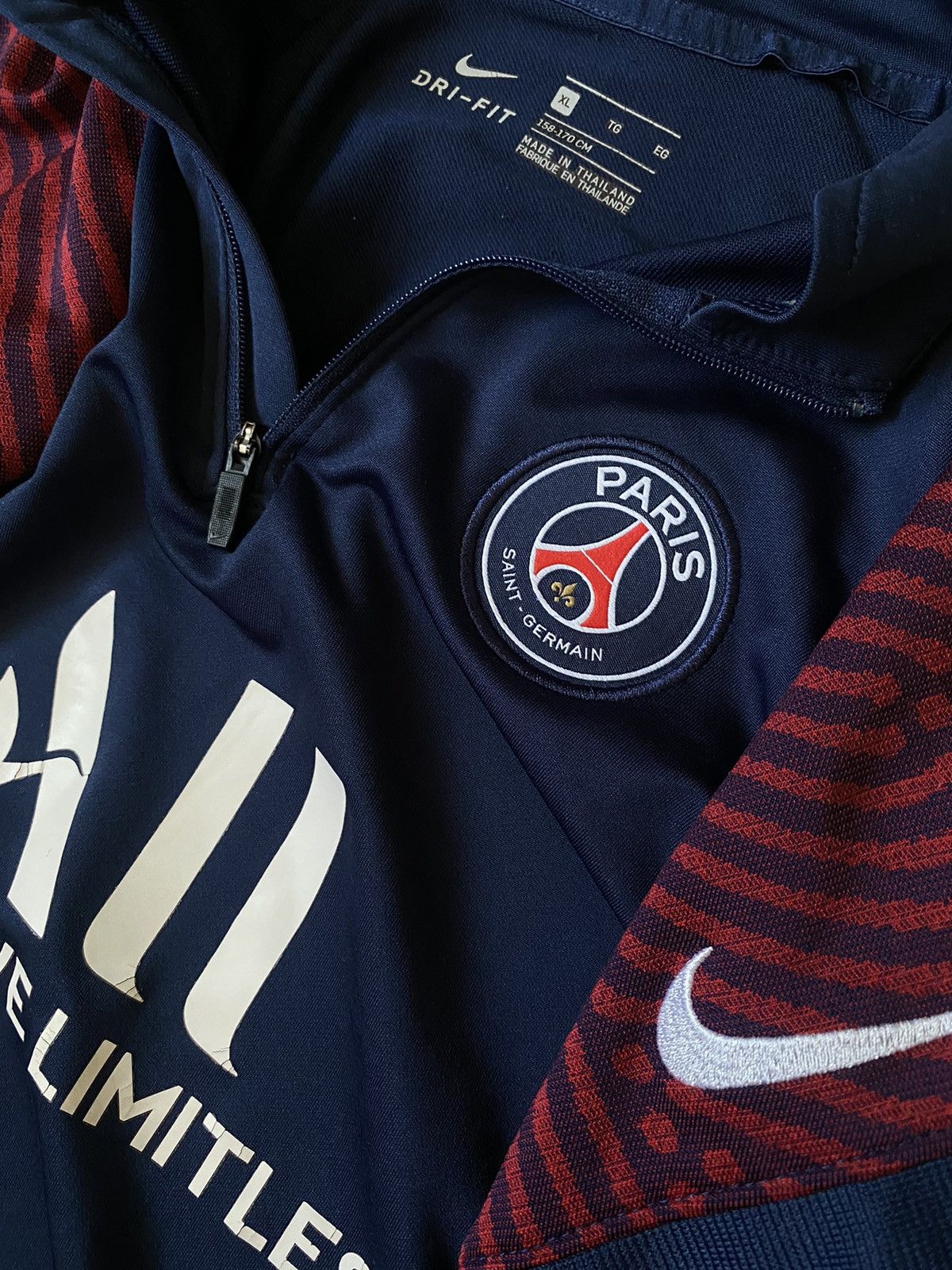 Other 2020 Nike PSG longsleeve jersey Paris Saint Germain Size US S / EU 44-46 / 1 - 7 Thumbnail