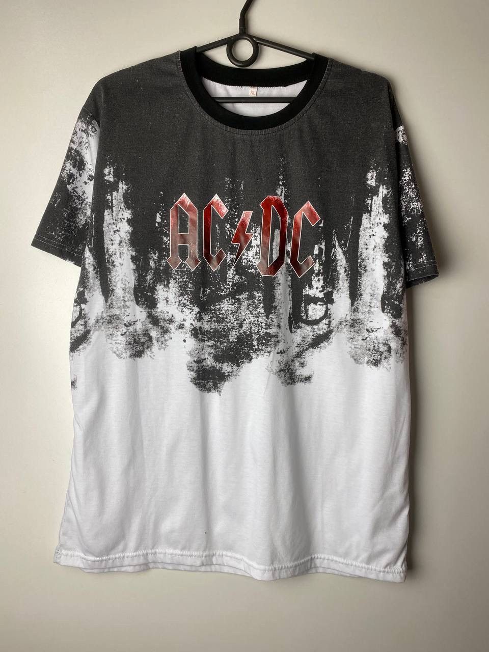 Vintage AC/DC vintage t-shirt size XL Size US XL / EU 56 / 4 - 1 Thumbnail