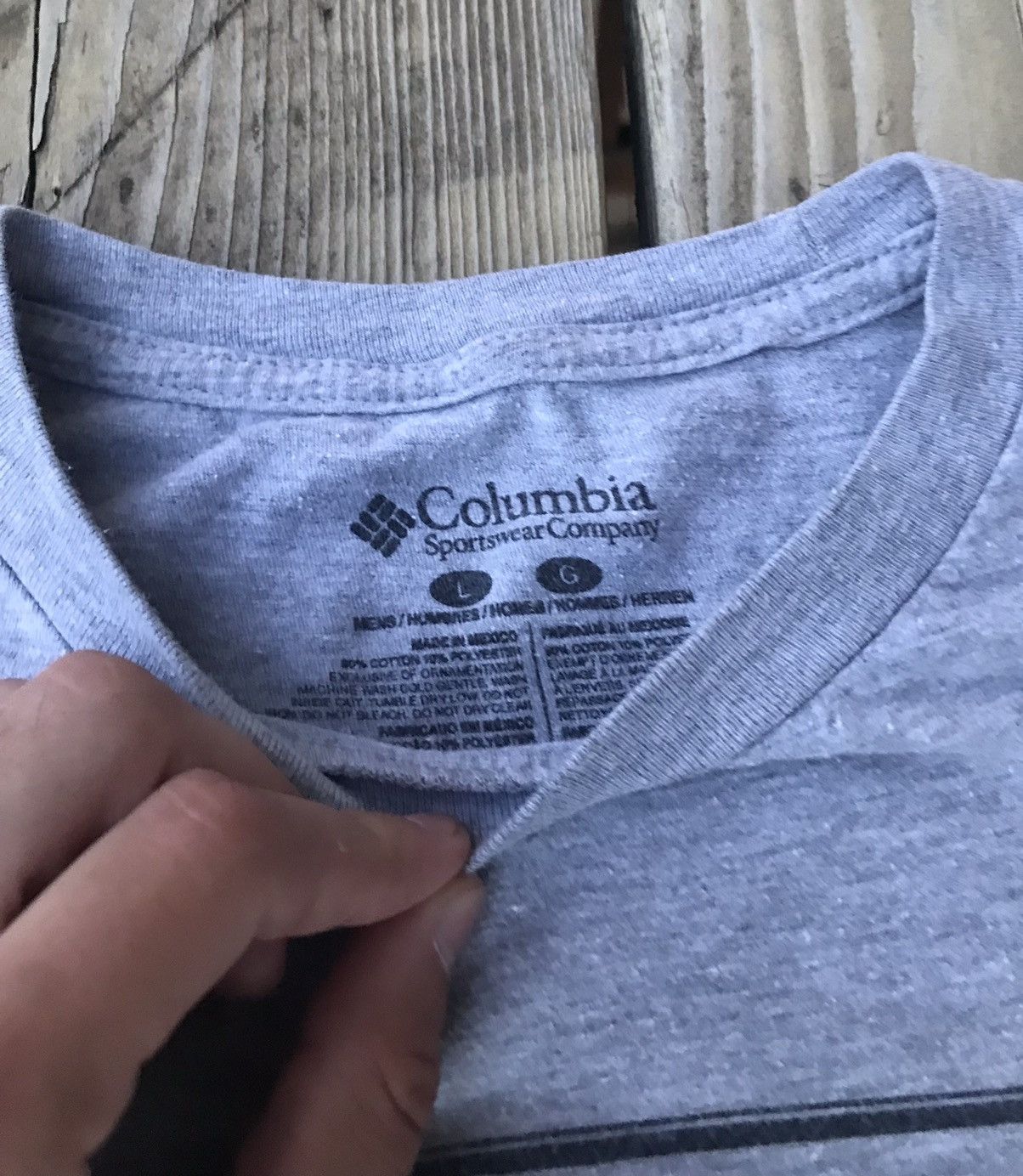 Columbia Vintage Columbia logo t shirt Size US L / EU 52-54 / 3 - 3 Thumbnail
