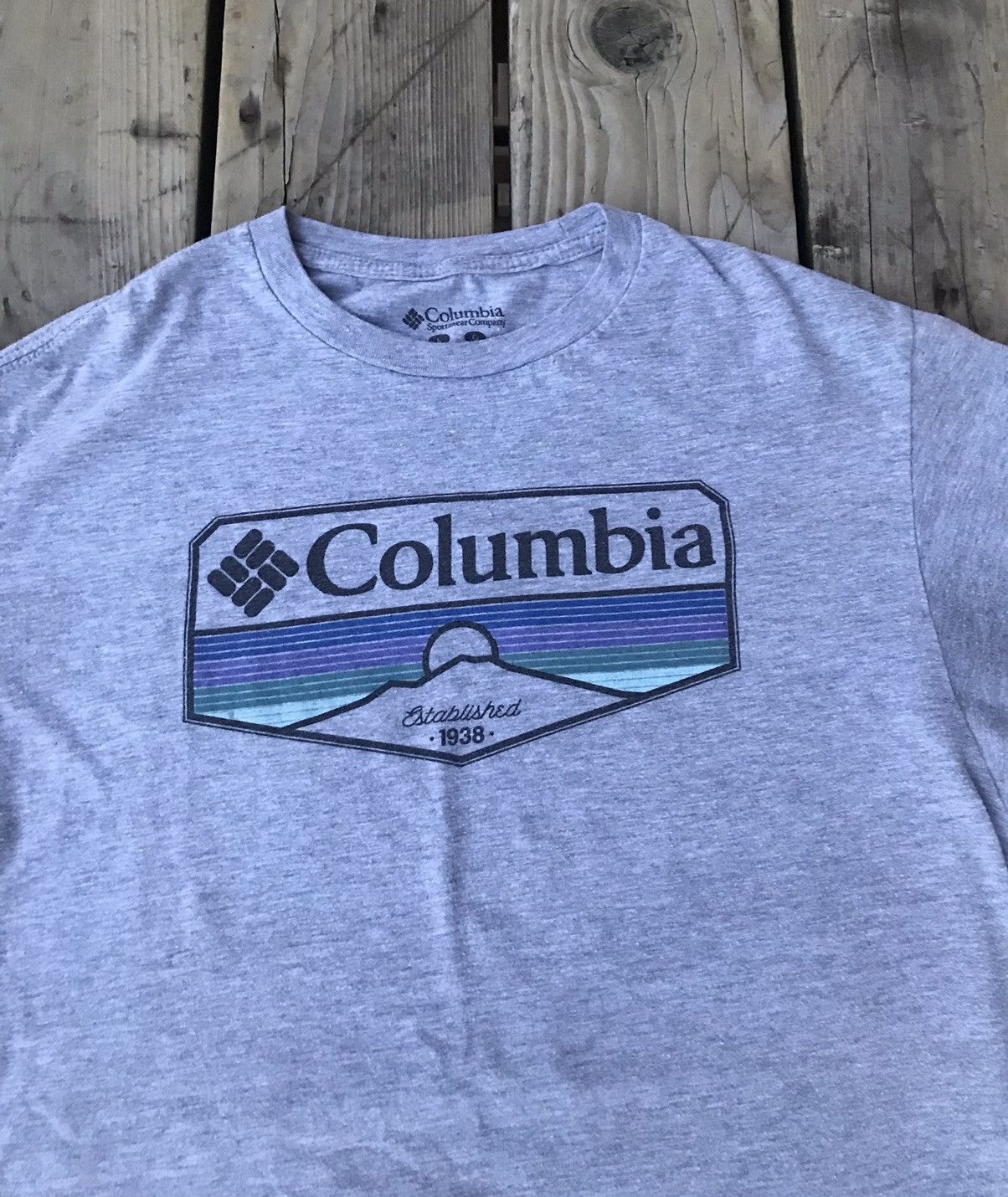 Columbia Vintage Columbia logo t shirt Size US L / EU 52-54 / 3 - 2 Thumbnail
