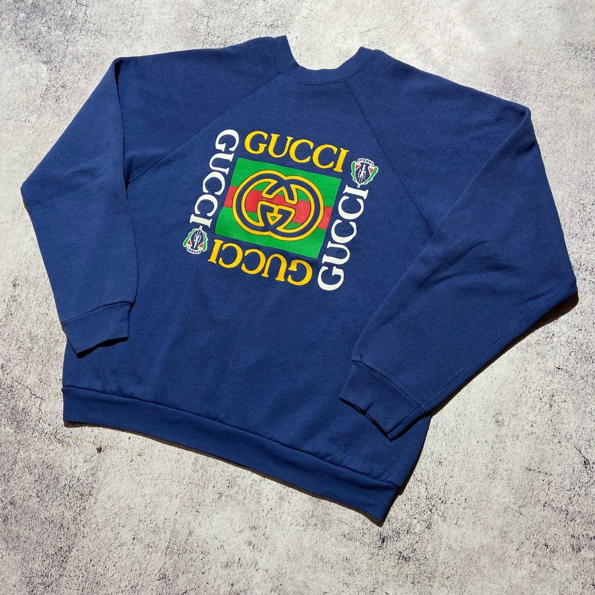 Tultex × Vintage Vintage 90s Gucci by Tultex Big Logo Sweatshirt Size US M / EU 48-50 / 2 - 2 Thumbnail