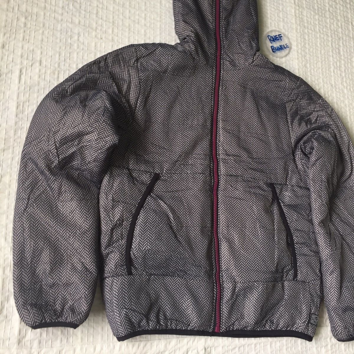Billabong Rare!! Billabong shark design jacket small logo hip hop Size US L / EU 52-54 / 3 - 3 Thumbnail