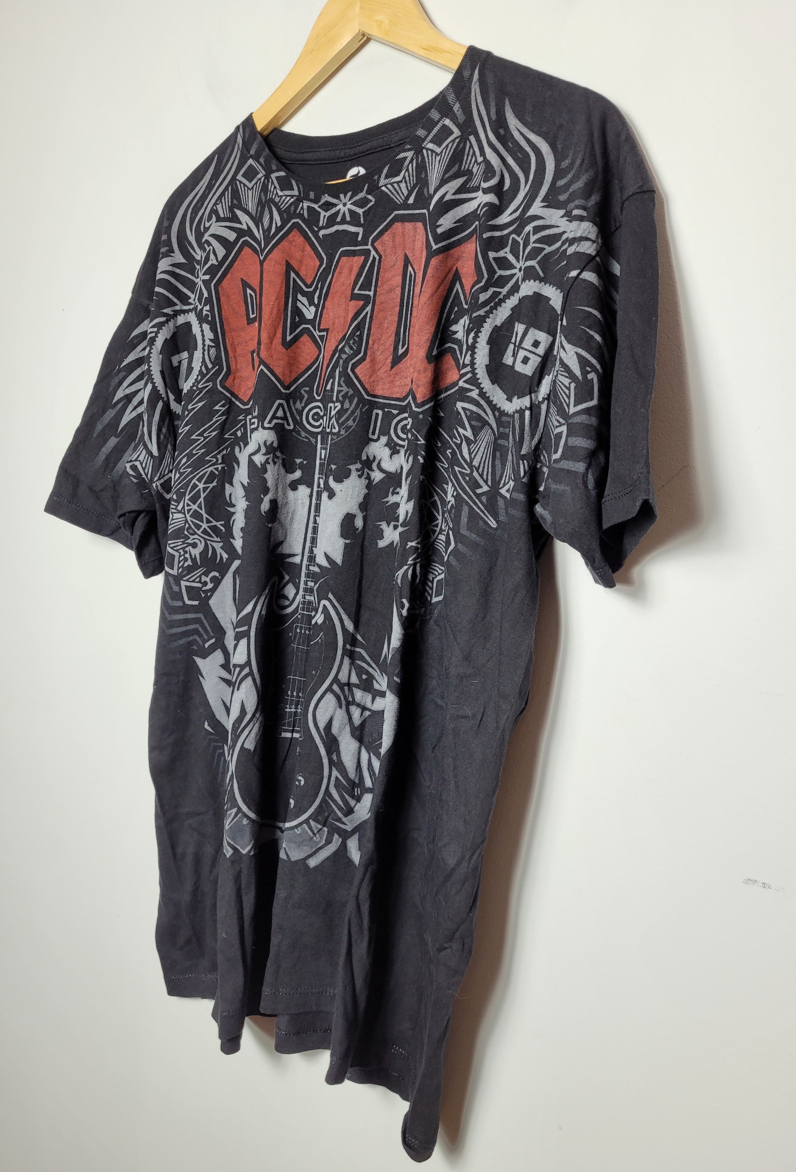Band Tees AC/DC Black Ice 2008 vintage tee Size US XL / EU 56 / 4 - 3 Thumbnail