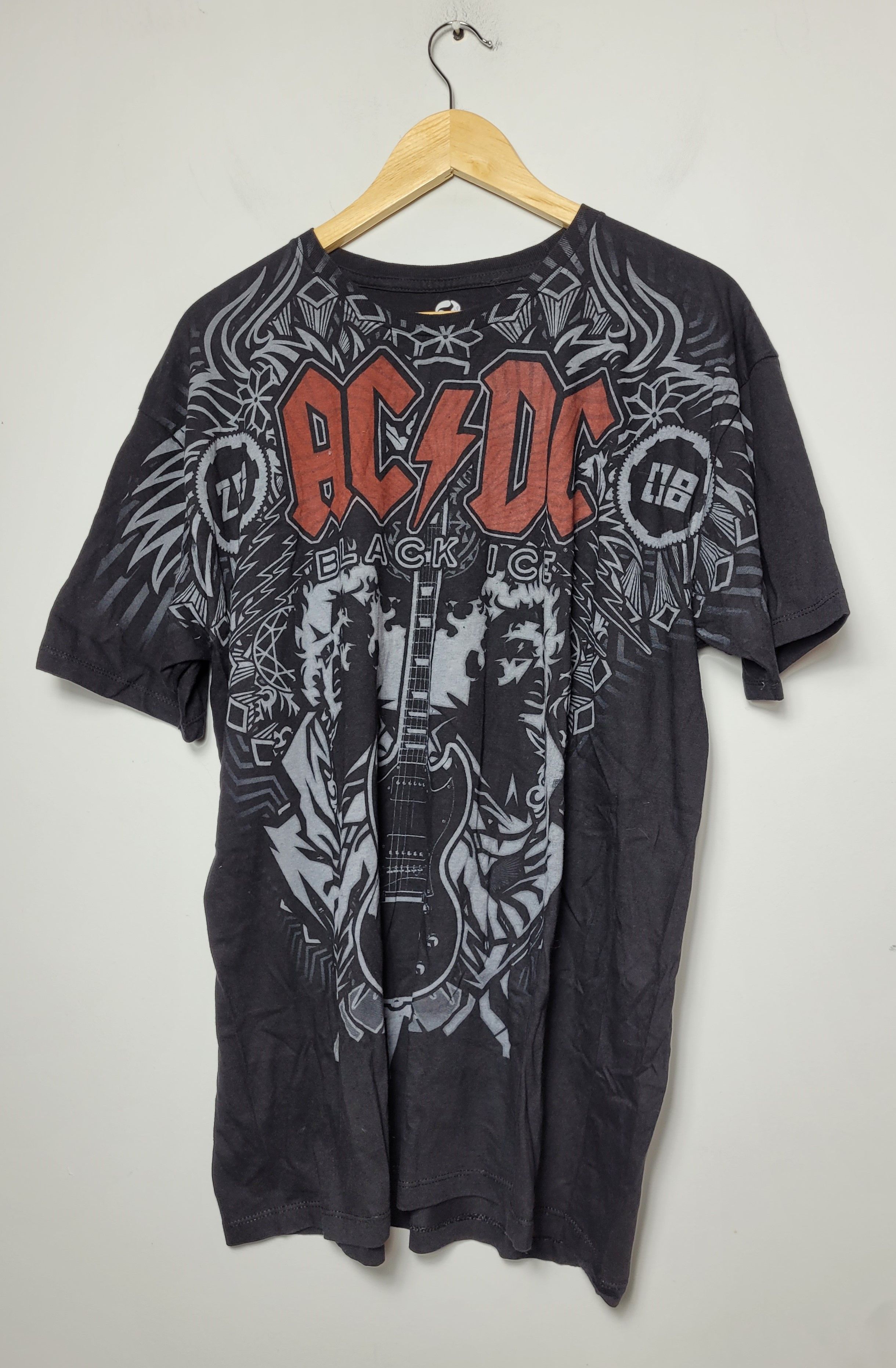 Band Tees AC/DC Black Ice 2008 vintage tee Size US XL / EU 56 / 4 - 1 Thumbnail