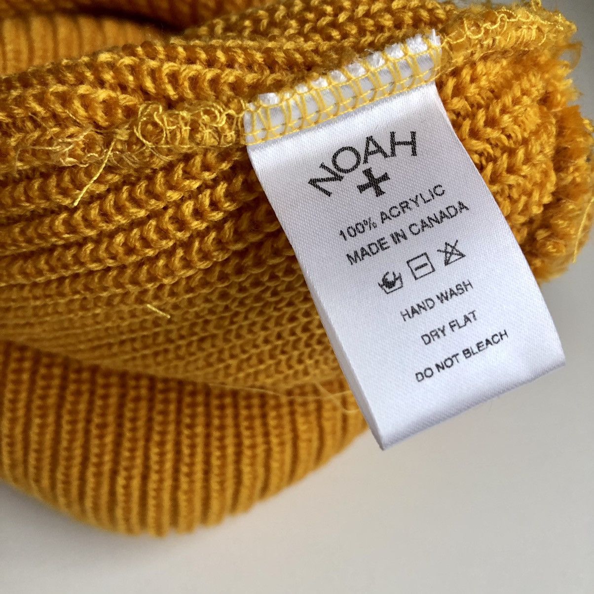 Noah Noah Core Logo Beanie GOLD Size ONE SIZE - 3 Thumbnail