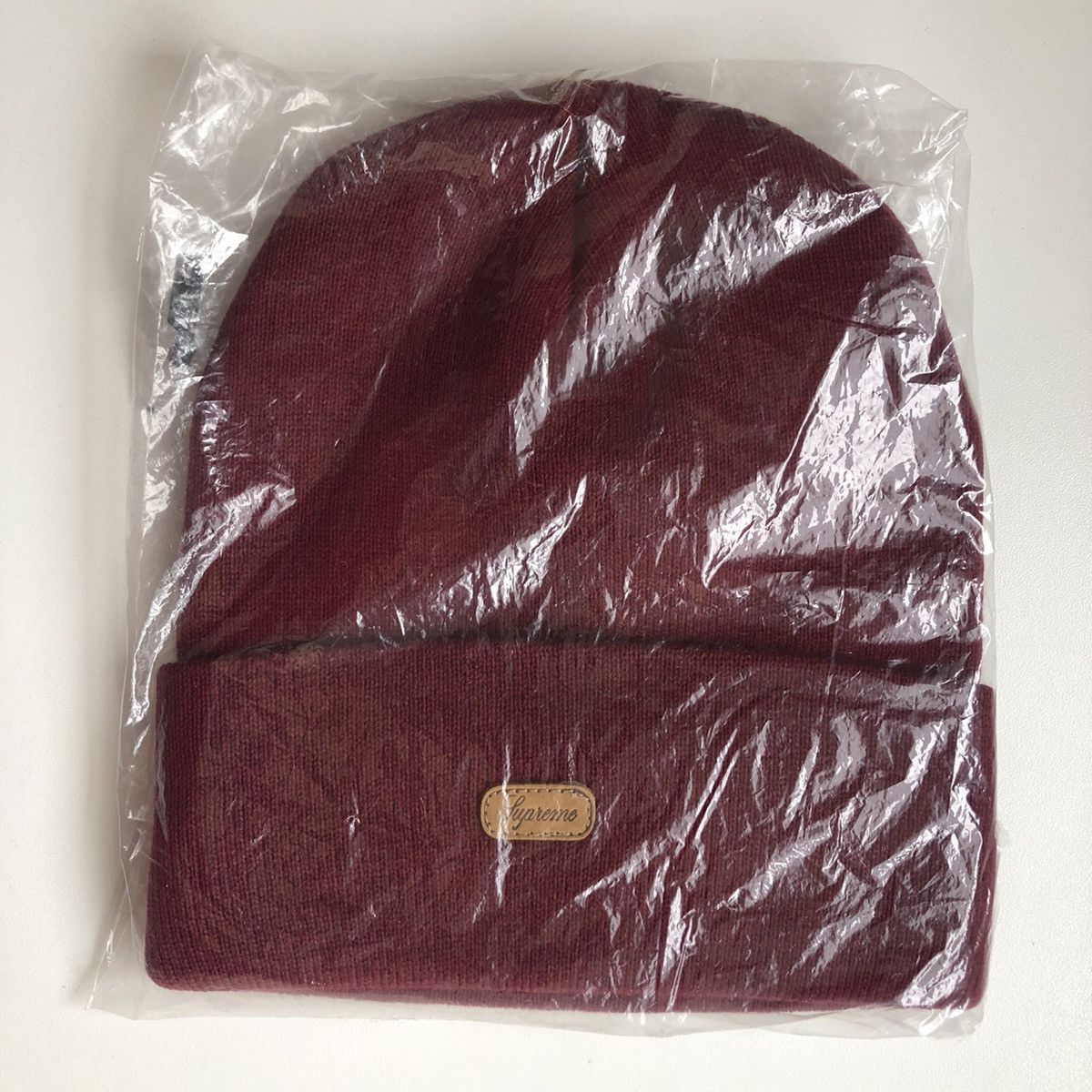 Vintage FW14 Script Leather Patch Beanie MAROON Size ONE SIZE - 5 Thumbnail