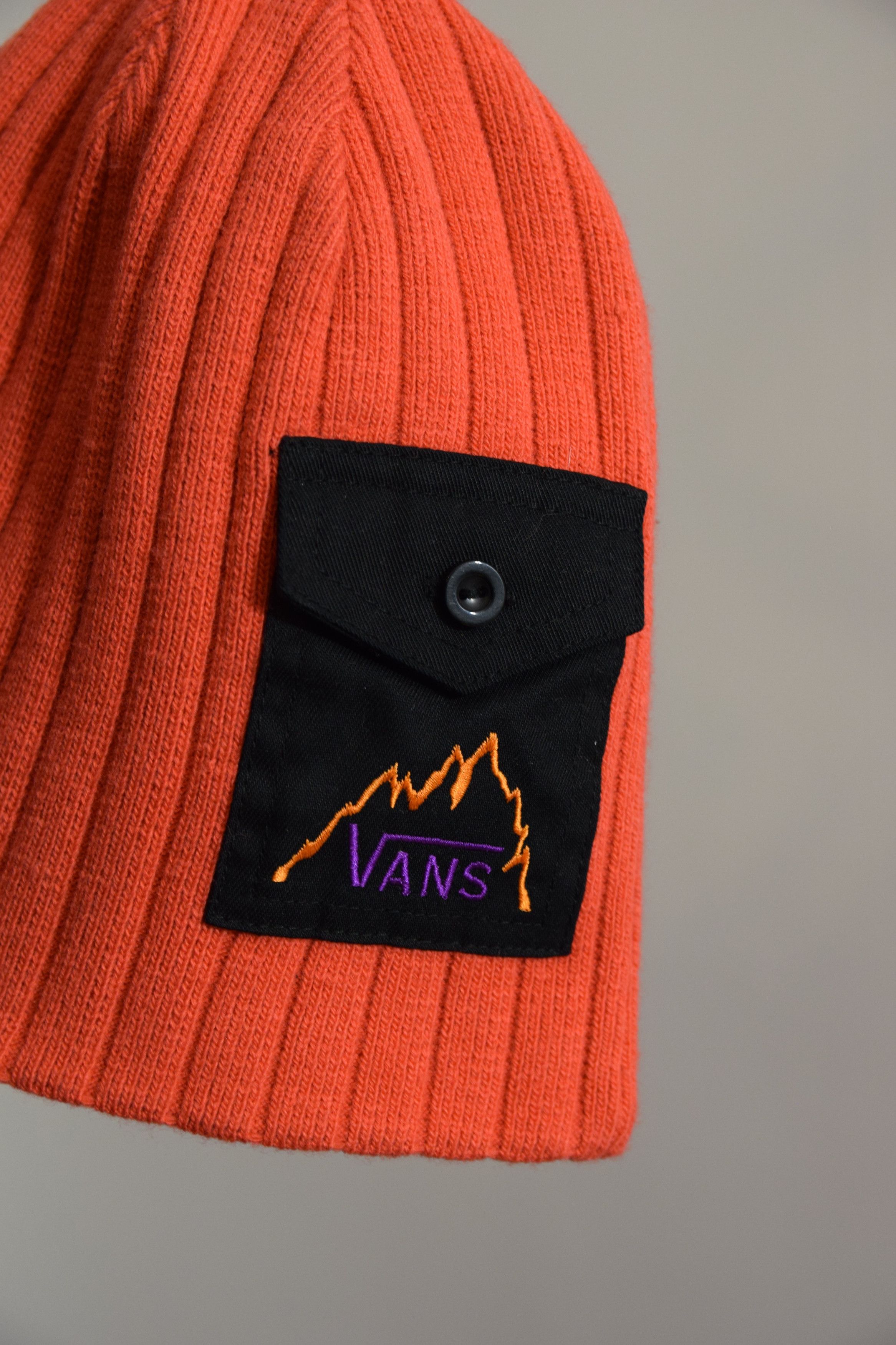 Vans FW 2012 Small Pocket Mountain Vans Winter Hat One Size Size ONE SIZE - 2 Thumbnail