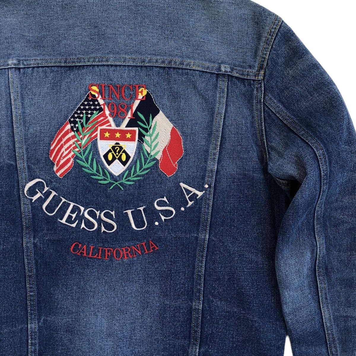 Guess 🔥GUESS Men’s Dillon Heritage Denim Trucker Jacket Size US S / EU 44-46 / 1 - 11 Thumbnail