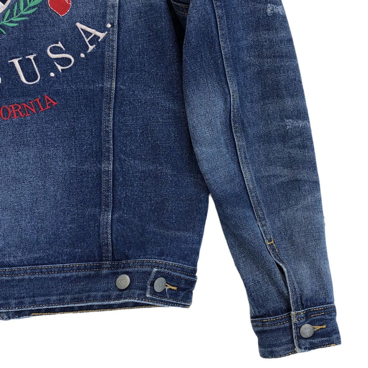 Guess 🔥GUESS Men’s Dillon Heritage Denim Trucker Jacket Size US S / EU 44-46 / 1 - 13 Thumbnail