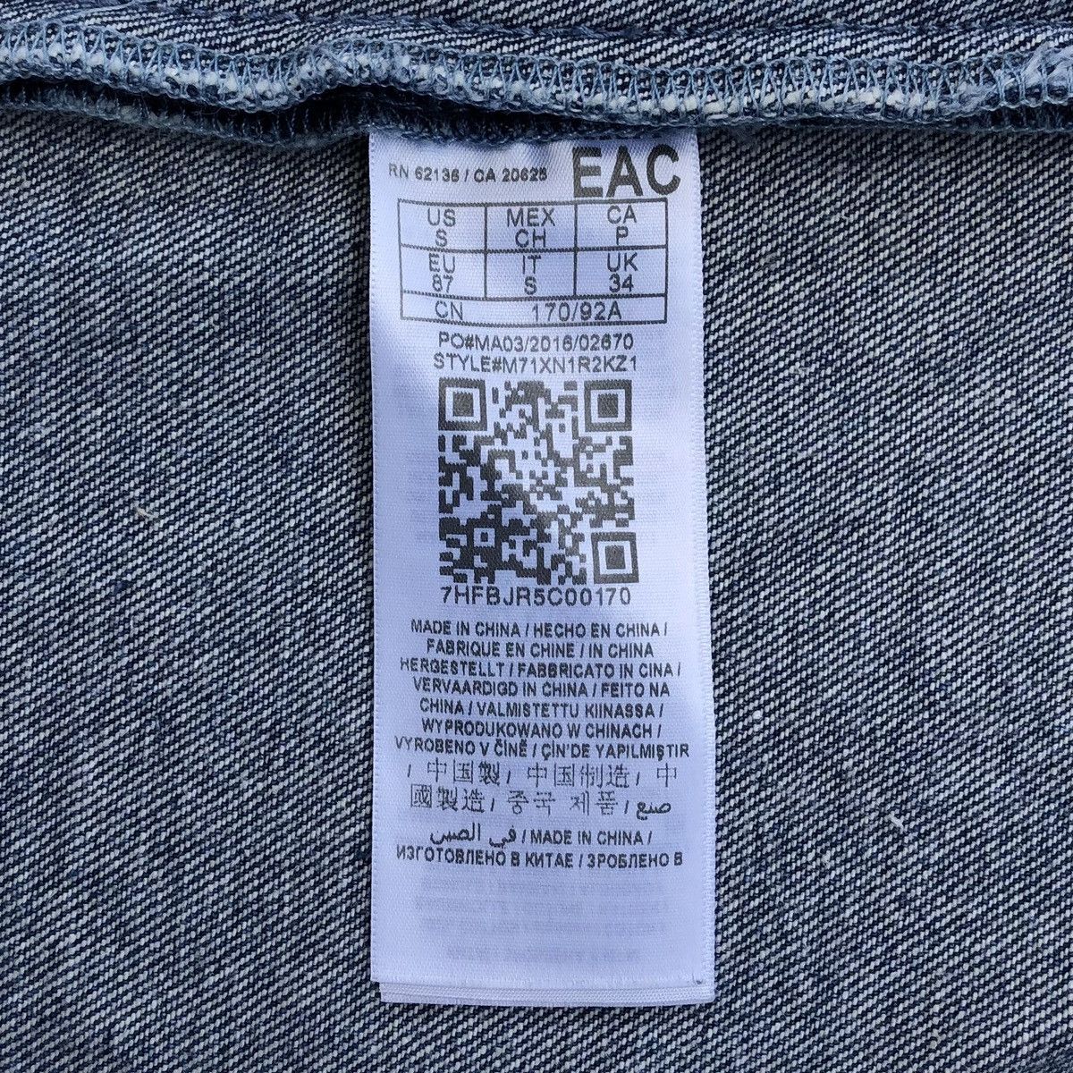 Guess 🔥GUESS Men’s Dillon Heritage Denim Trucker Jacket Size US S / EU 44-46 / 1 - 22 Thumbnail