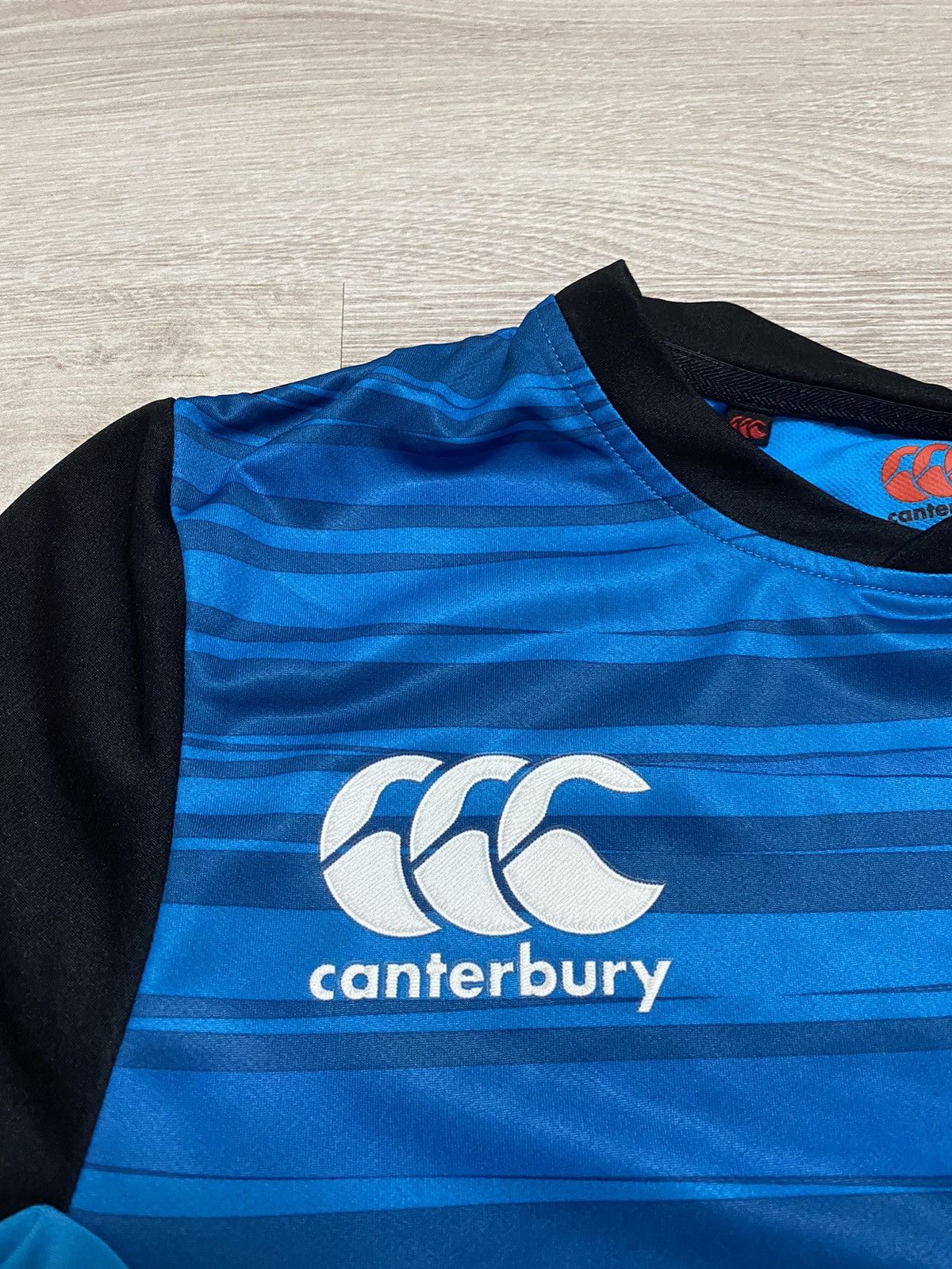 Canterbury of New Zealand BNWT OSPREYS RUGBY JERSEY MAGLIA 2018 CANTERBURY BLUE SIZE Size US M / EU 48-50 / 2 - 2 Thumbnail