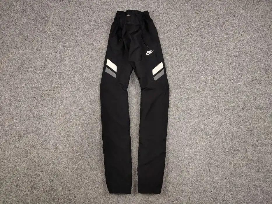Nike Nike Track Vintage Pants Swoosh Y2K Drill Nylon Joggers Rare Size US 34 / EU 50 - 1 Thumbnail