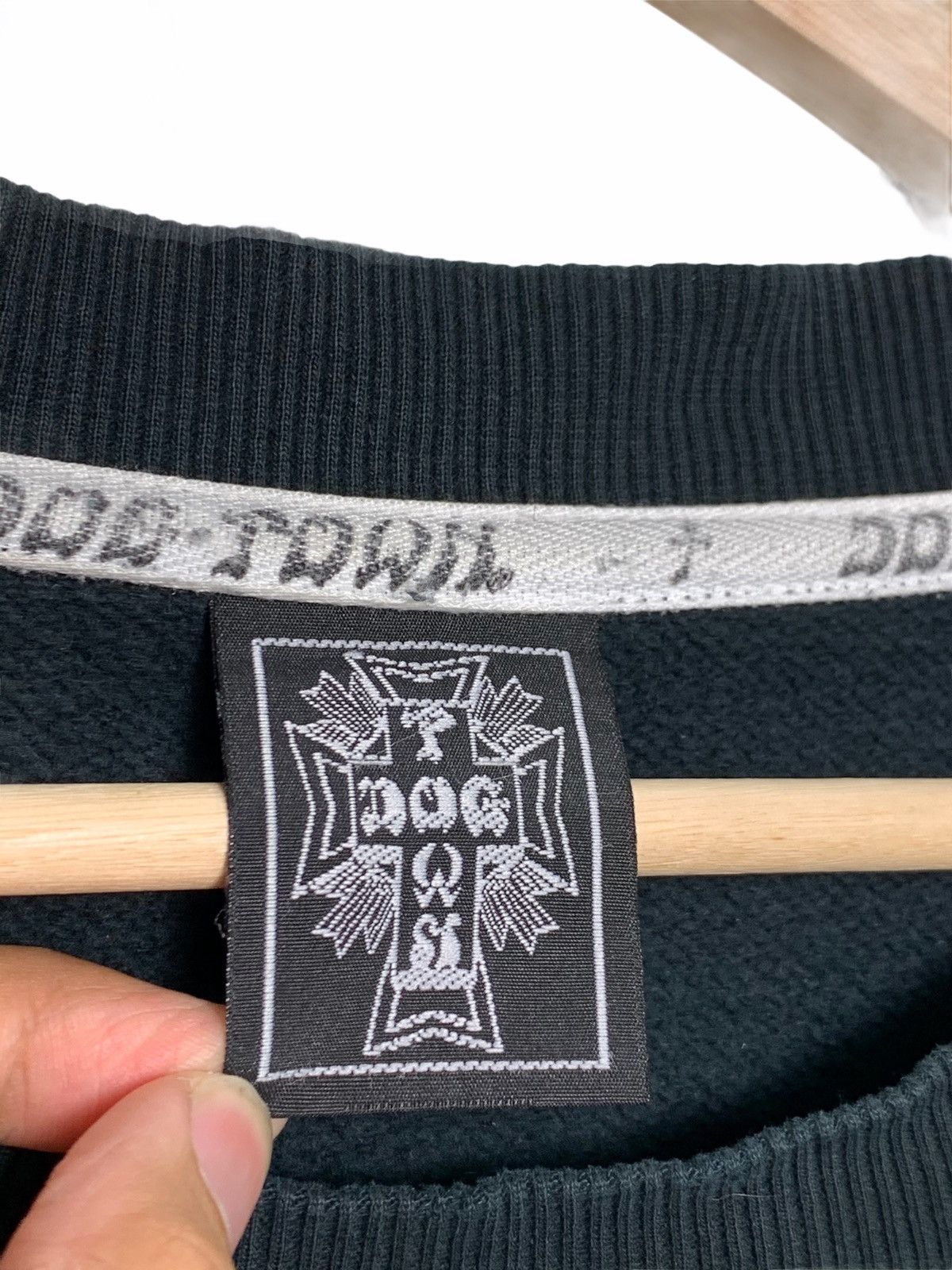 Dogtown Dogtown Chrome Skulls Hearts Dragon Distressed Crewneck Size US XL / EU 56 / 4 - 6 Thumbnail
