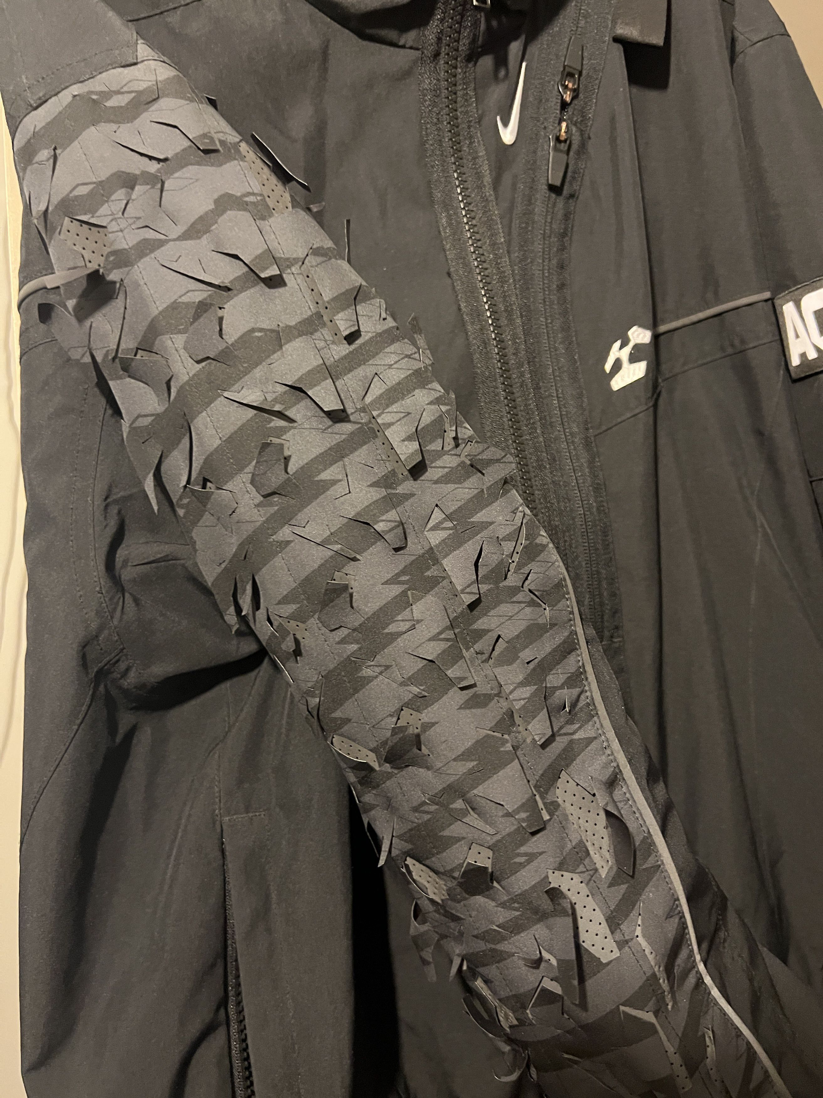 Acronym × Nike GGG-J2-010 Collab track jacket Size US S / EU 44-46 / 1 - 3 Thumbnail