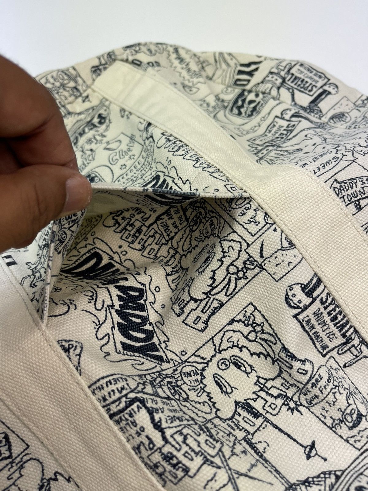 Japanese Brand Overprint Canvas Tote Bag Sling Bag Size ONE SIZE - 9 Thumbnail