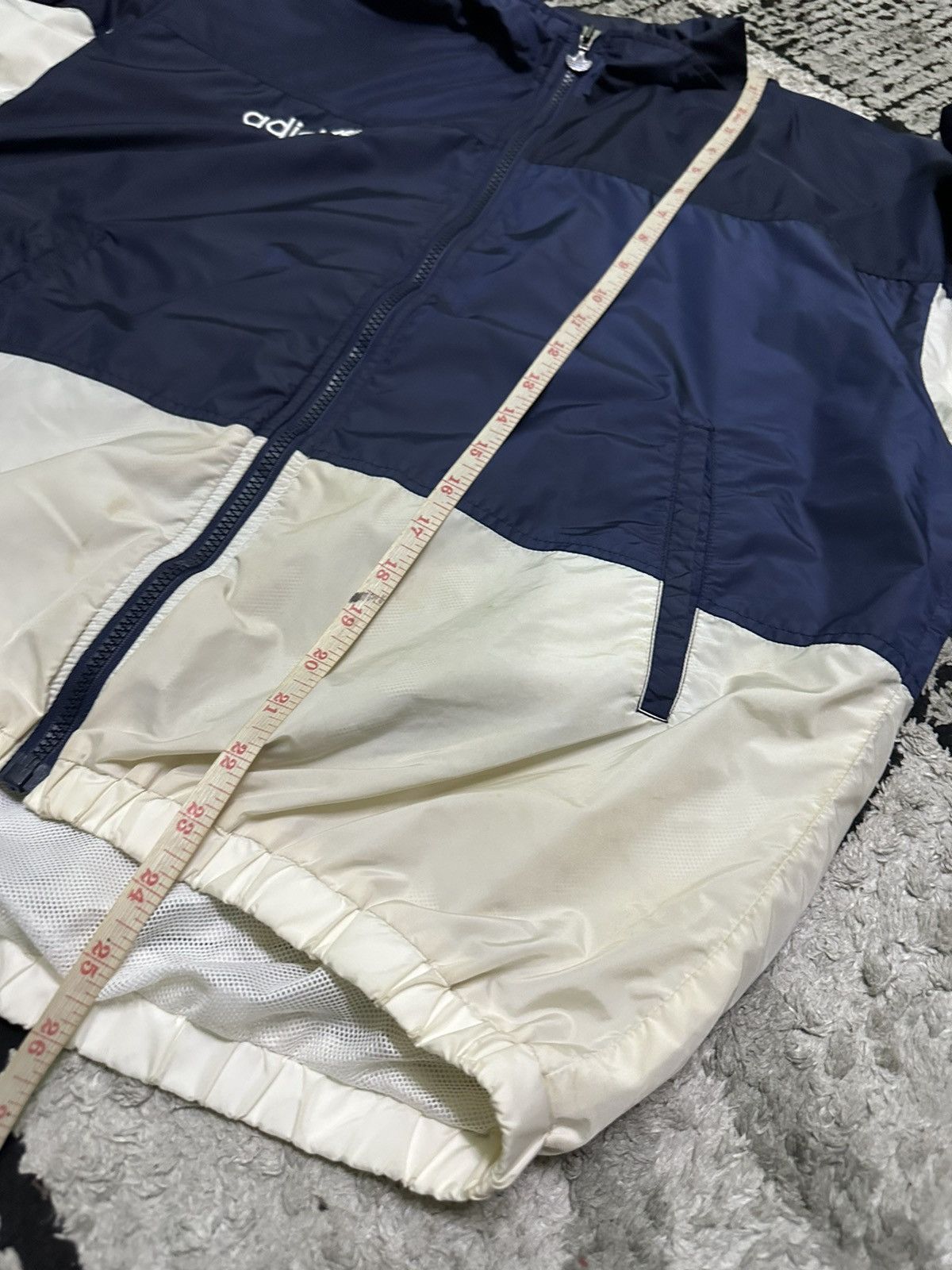 Vintage Vintage adidas windbreaker Size US L / EU 52-54 / 3 - 6 Thumbnail