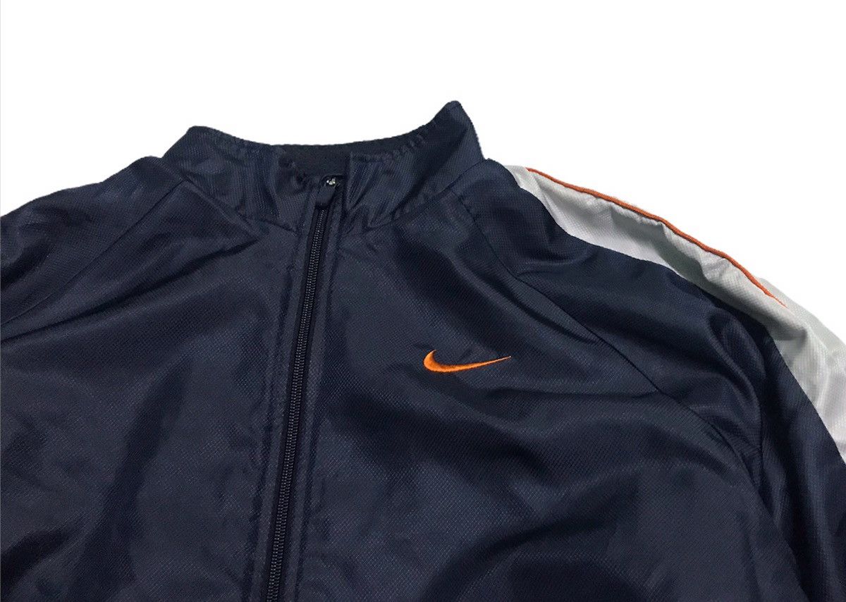 Nike Nike outdoor jacket Size US L / EU 52-54 / 3 - 3 Thumbnail