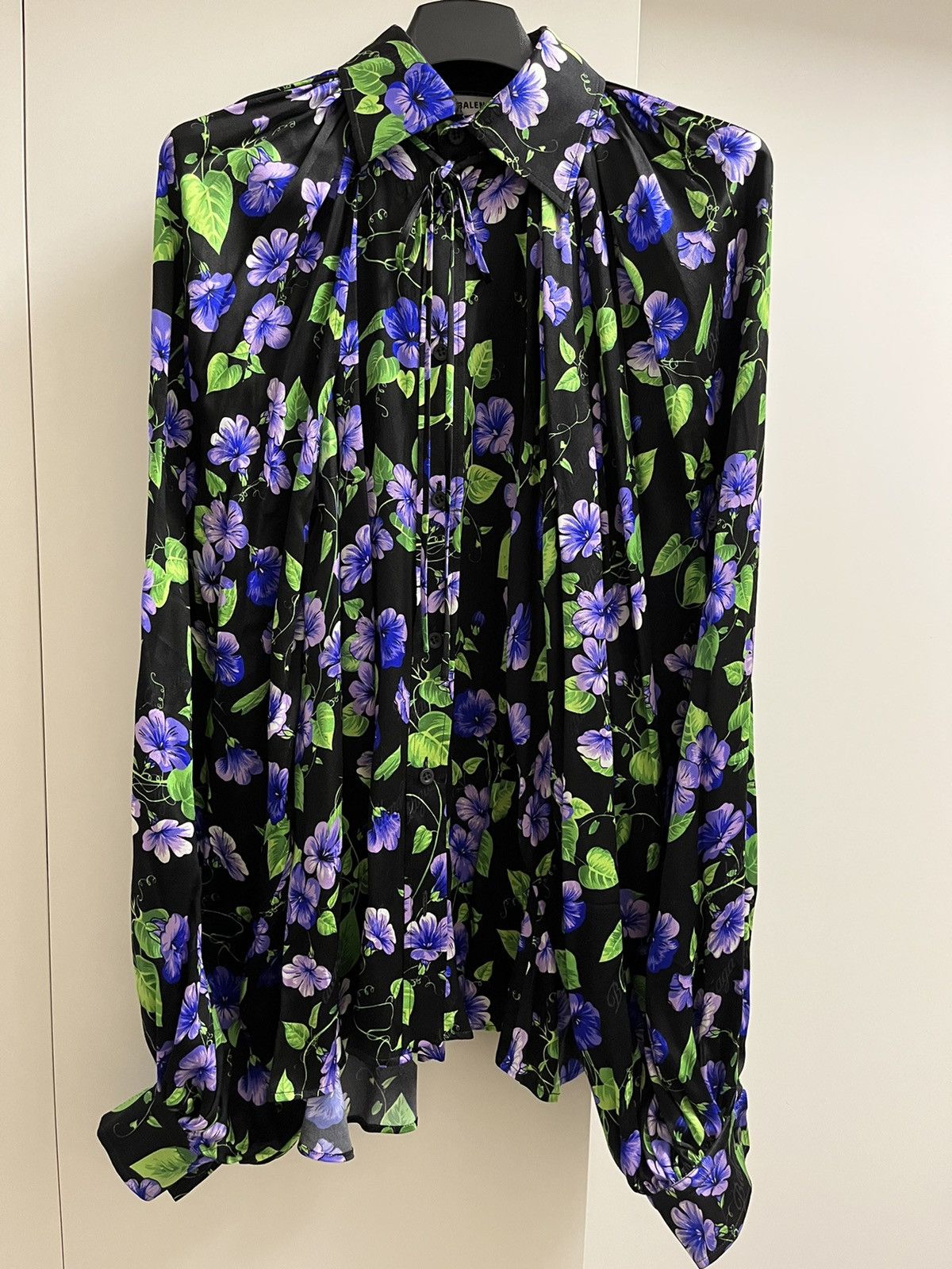 Balenciaga Balenciaga floral jacquard bell sleeve shirt Size XS / US 0-2 / IT 36-38 - 2 Thumbnail