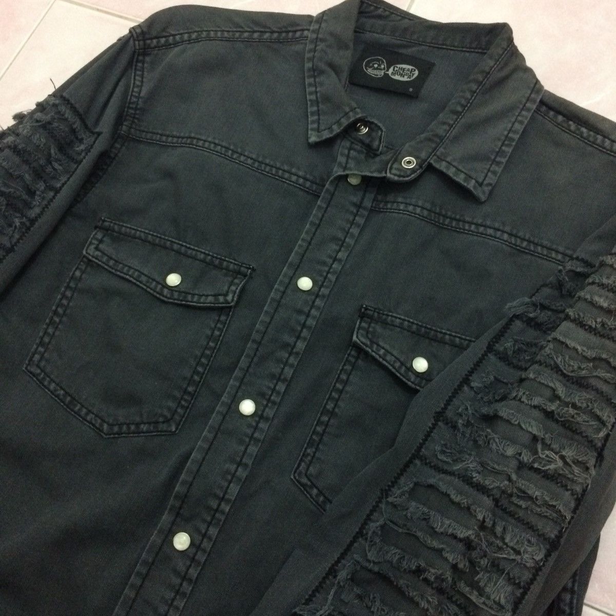 Cheap Monday × Vintage Vintage Cheap Monday Denim Distressed Shirt Size US S / EU 44-46 / 1 - 4 Thumbnail