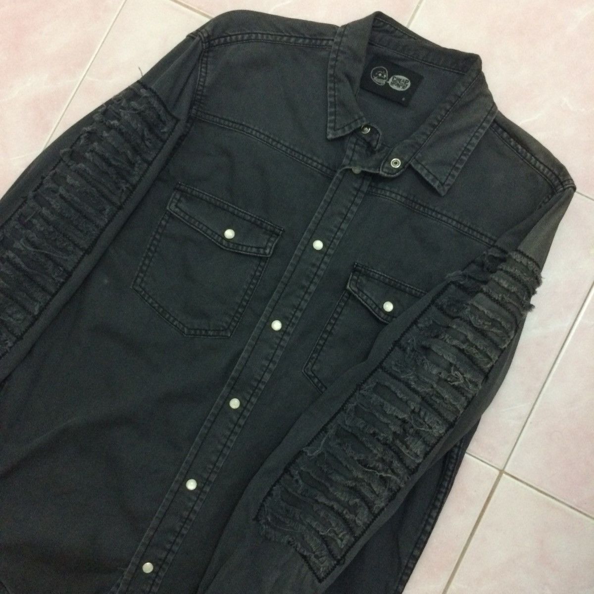 Cheap Monday × Vintage Vintage Cheap Monday Denim Distressed Shirt Size US S / EU 44-46 / 1 - 2 Thumbnail