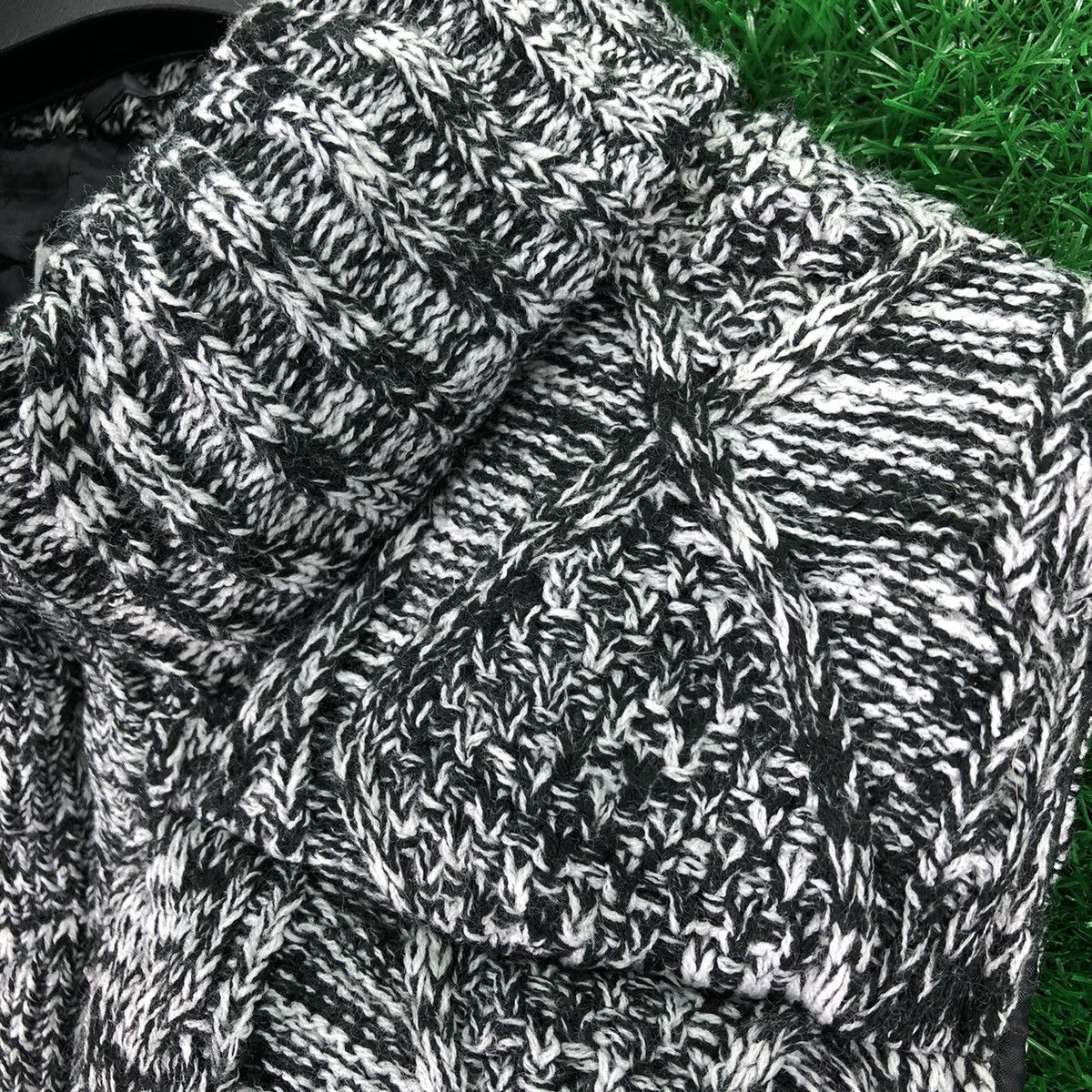 In The Attic Vintage Knit Puffer Vest by In The Attic Size US S / EU 44-46 / 1 - 8 Thumbnail