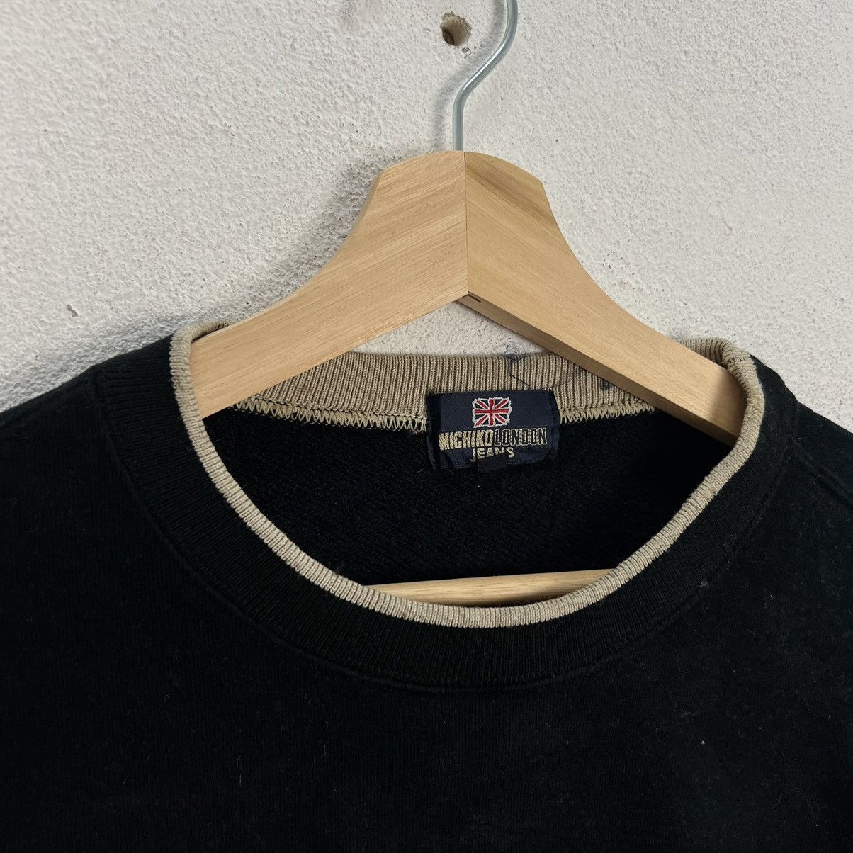 Japanese Brand VINTAGE MICHIKO LONDON EMBROIDERY BIG LOGO SWEATSHIRT Size US L / EU 52-54 / 3 - 4 Thumbnail