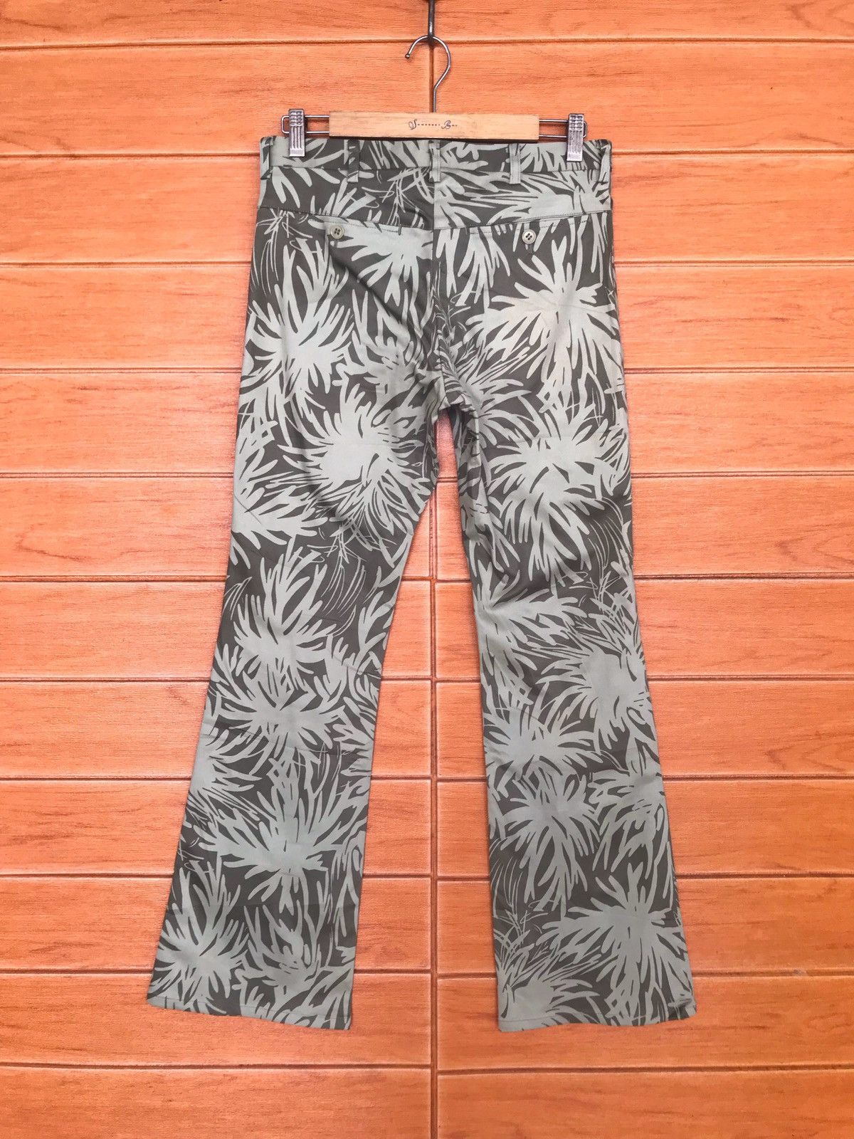 Katharine Hamnett London Flare Pants Katharine Hamnett Printed Design Boot Cut Pants Size US 30 / EU 46 - 7 Thumbnail