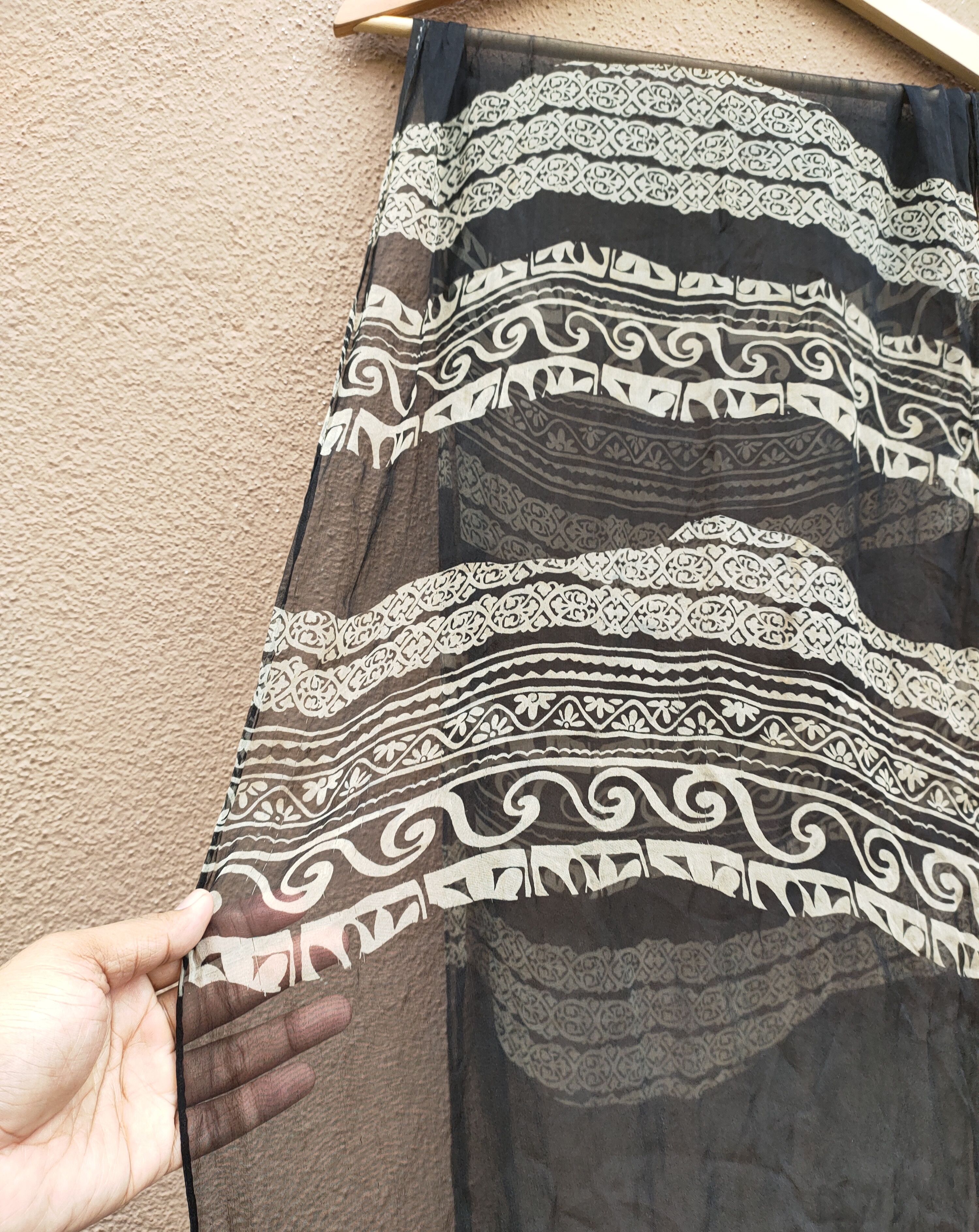 Balenciaga Balenciaga Silk Scarf Size ONE SIZE - 5 Thumbnail