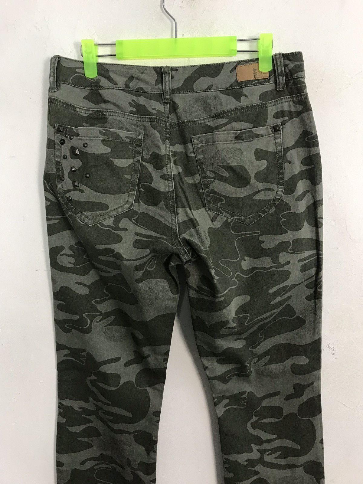 Other Vintage Supplies Army Trousers Camouflage Style Size US 30 / EU 46 - 9 Thumbnail