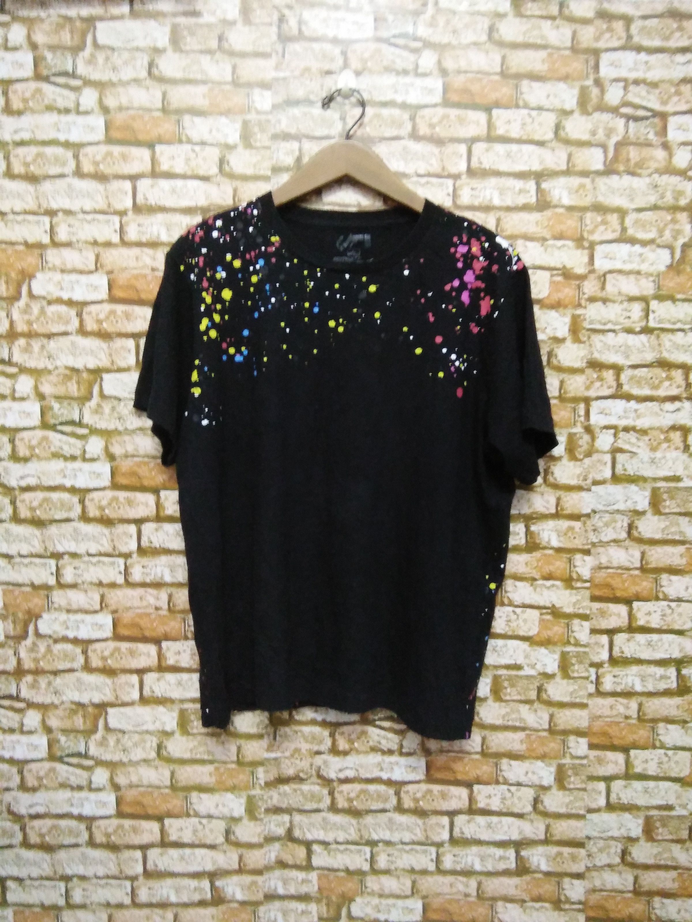 Futura FUTURA x UNIQLO shirt (A174) Size US XL / EU 56 / 4 - 2 Thumbnail