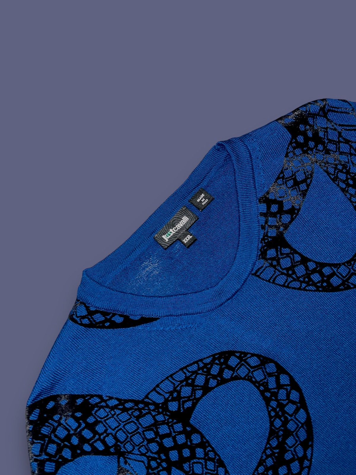 Just Cavalli AW15 Just Cavalli Snake Print Navy Wool Sweater Size US XXL / EU 58 / 5 - 12 Thumbnail