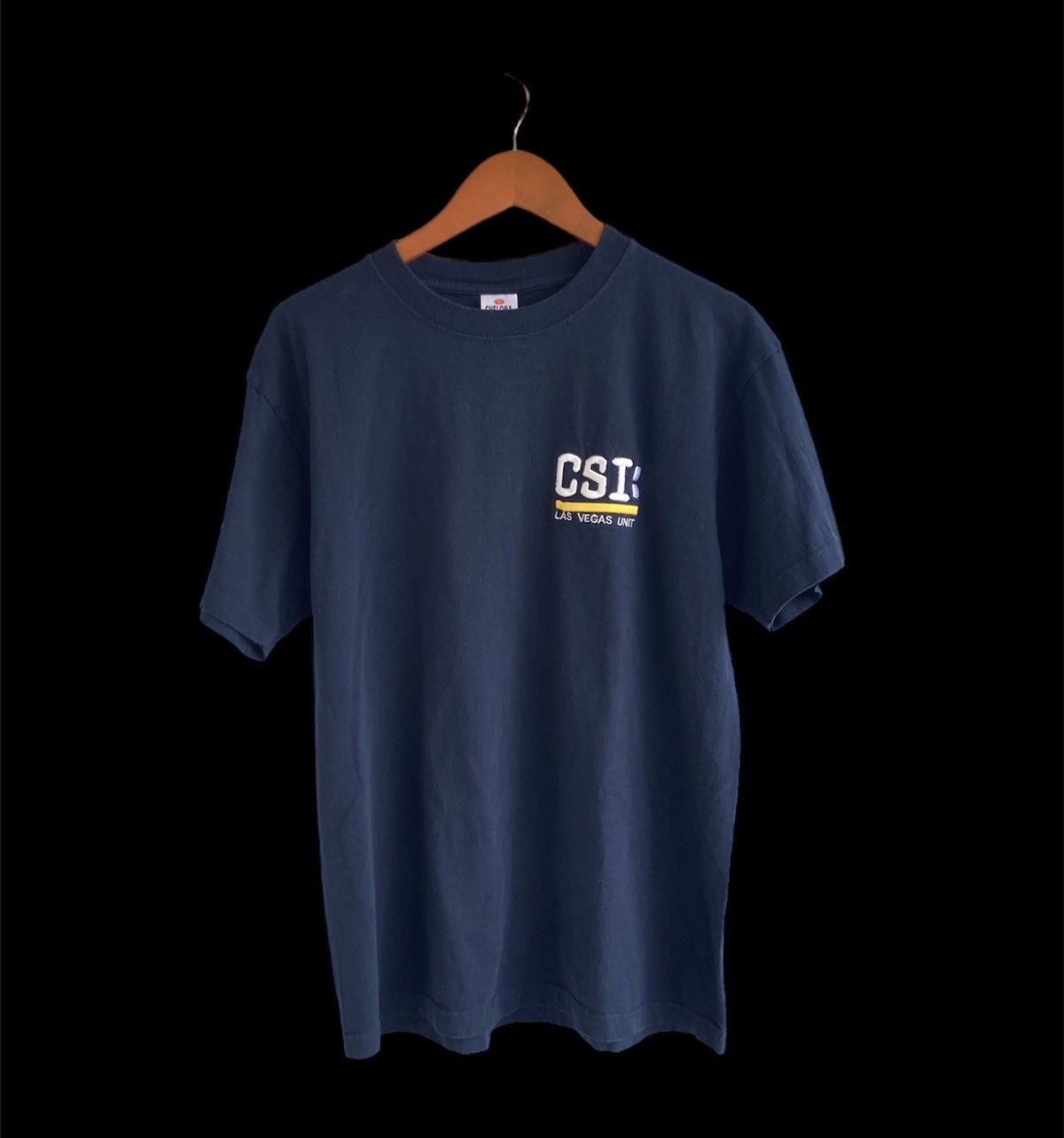 Vintage Vintage Y2K CSI Las Vegas tee L embroidered Size US L / EU 52-54 / 3 - 3 Thumbnail
