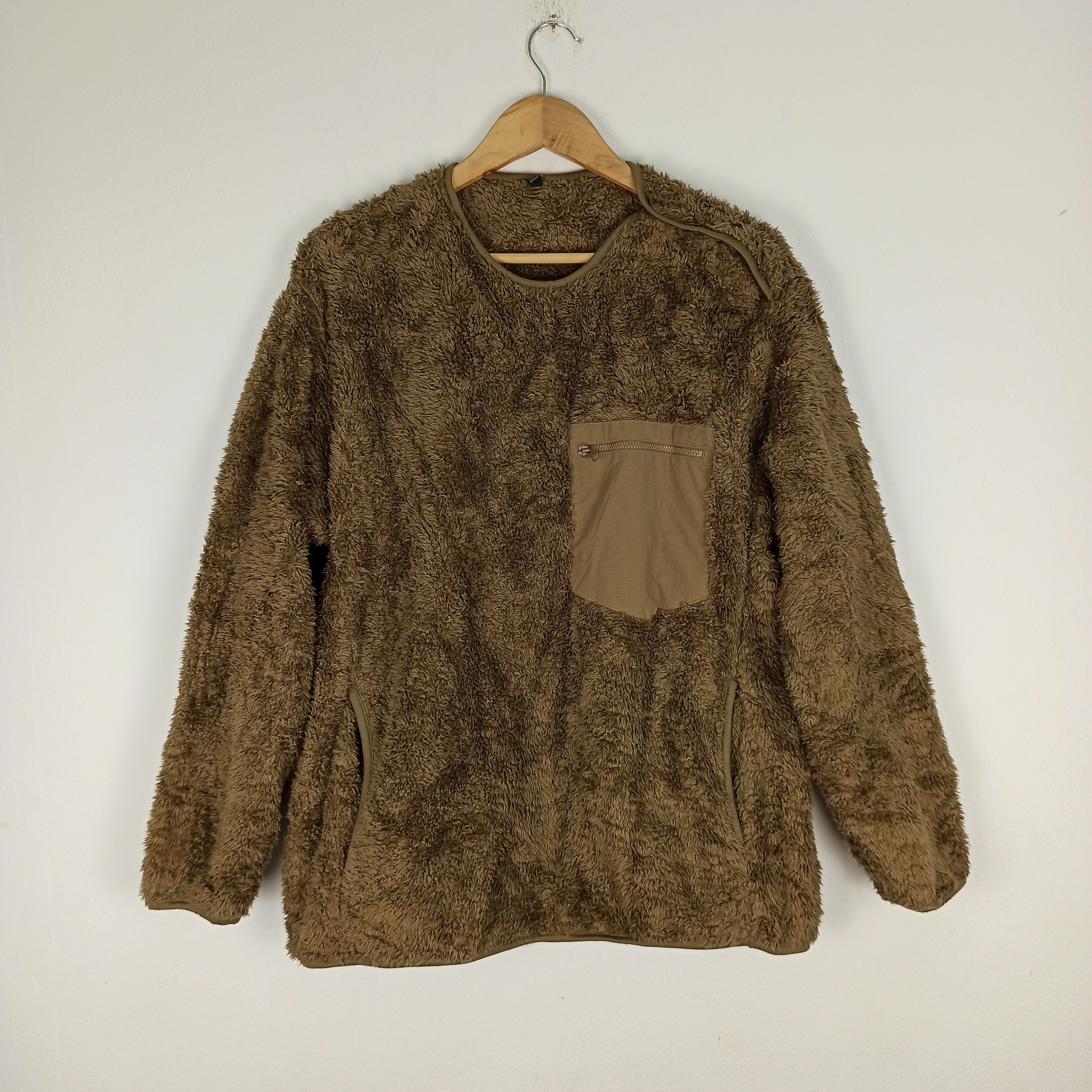Japanese Brand UNIQLO Round Neck Fleece Jacket single pocket Size US XL / EU 56 / 4 - 1 Thumbnail