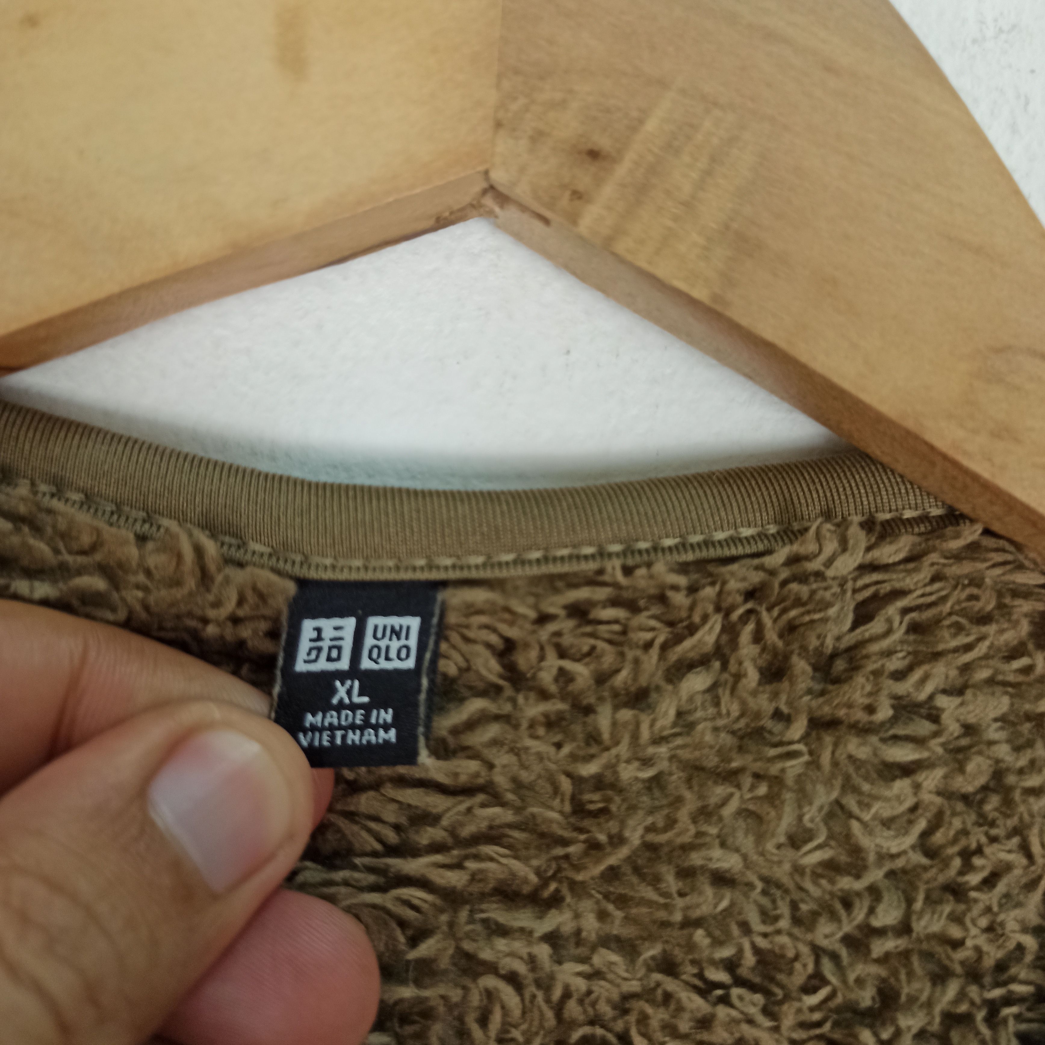 Japanese Brand UNIQLO Round Neck Fleece Jacket single pocket Size US XL / EU 56 / 4 - 5 Thumbnail
