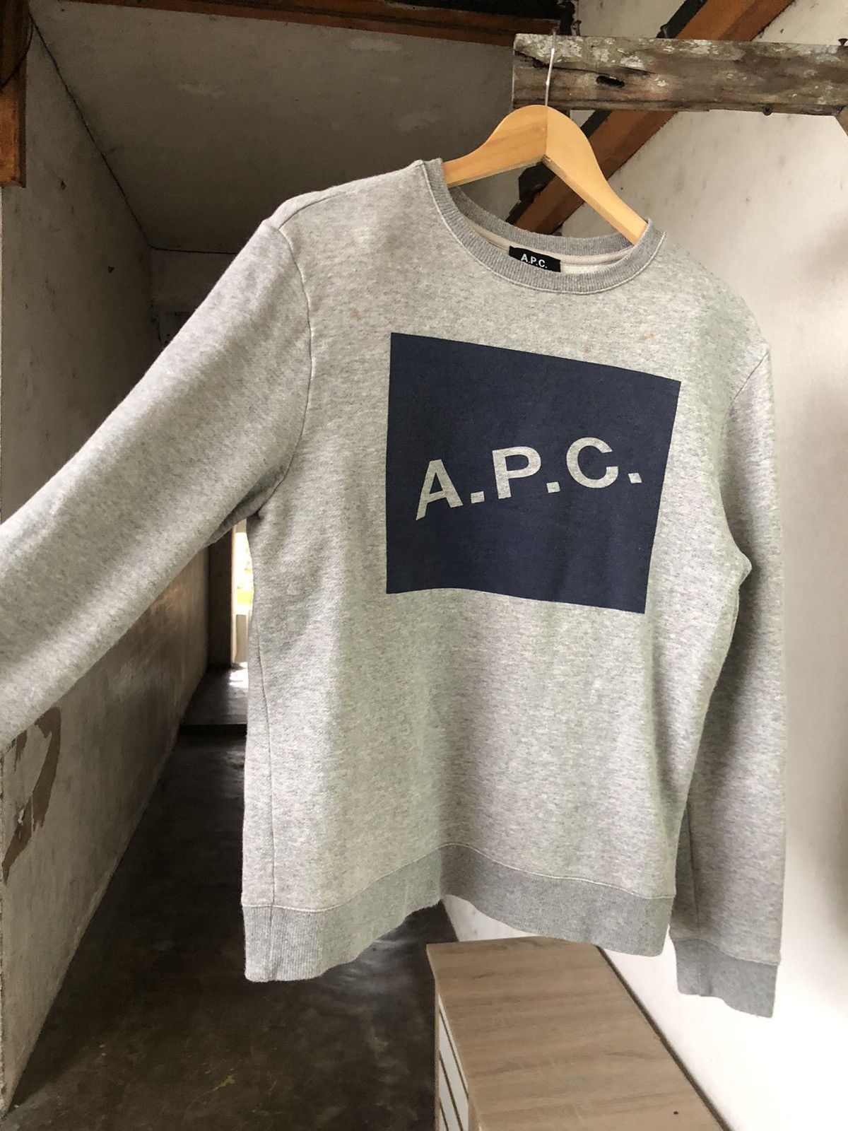 A.P.C. Vintage APC Big Logo Sweatshirt Women Size M / US 6-8 / IT 42-44 - 9 Thumbnail