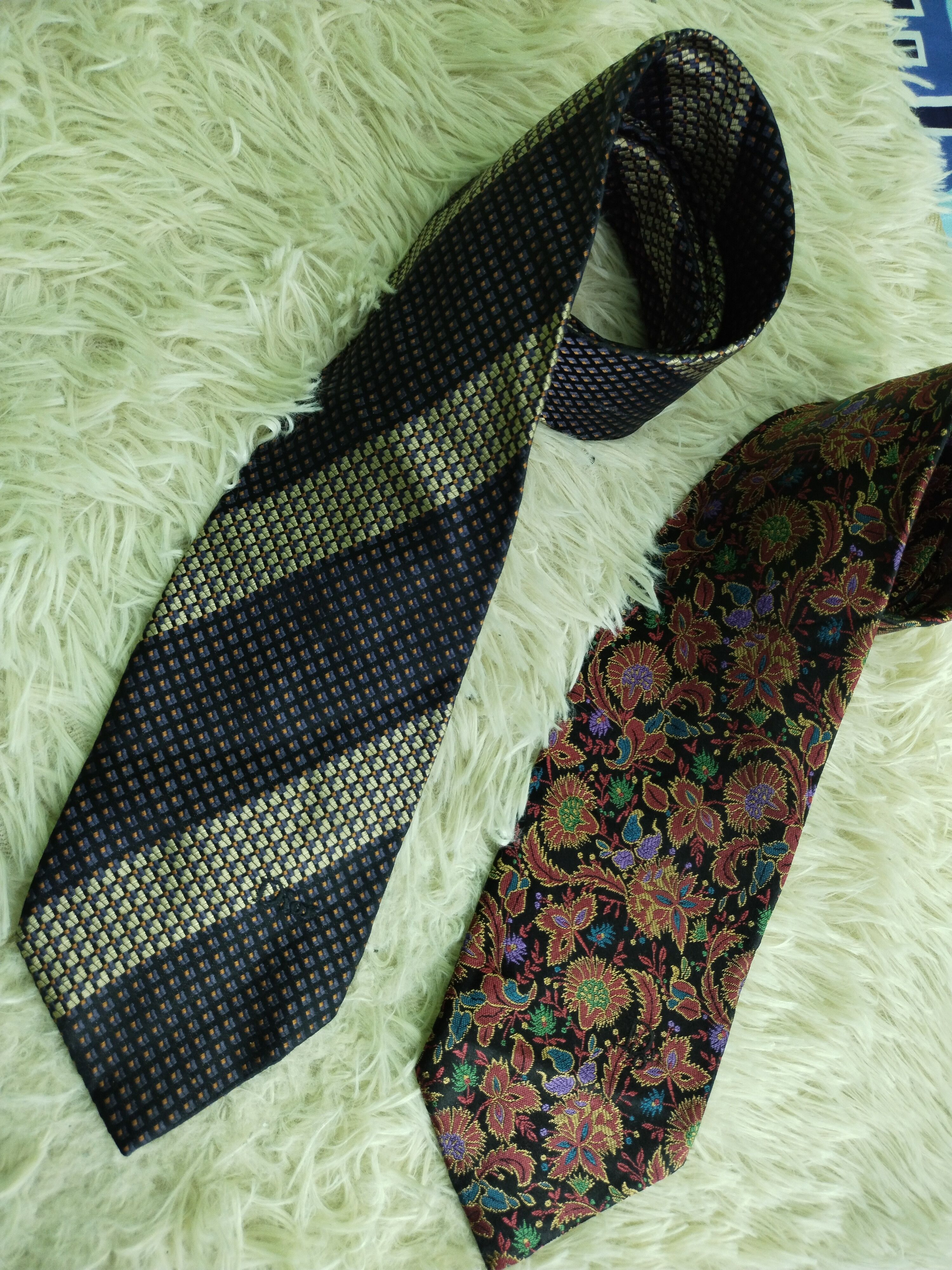 Christian Dior Monsieur VINTAGE SILK FLOWER DESIGN 2 SILK TIES FOR MEN Size ONE SIZE - 1 Thumbnail