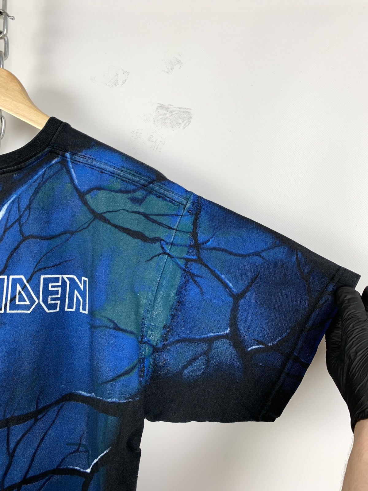 Band Tees Vintage Iron Maiden All Over Print Band T-Shirt Size US M / EU 48-50 / 2 - 14 Thumbnail