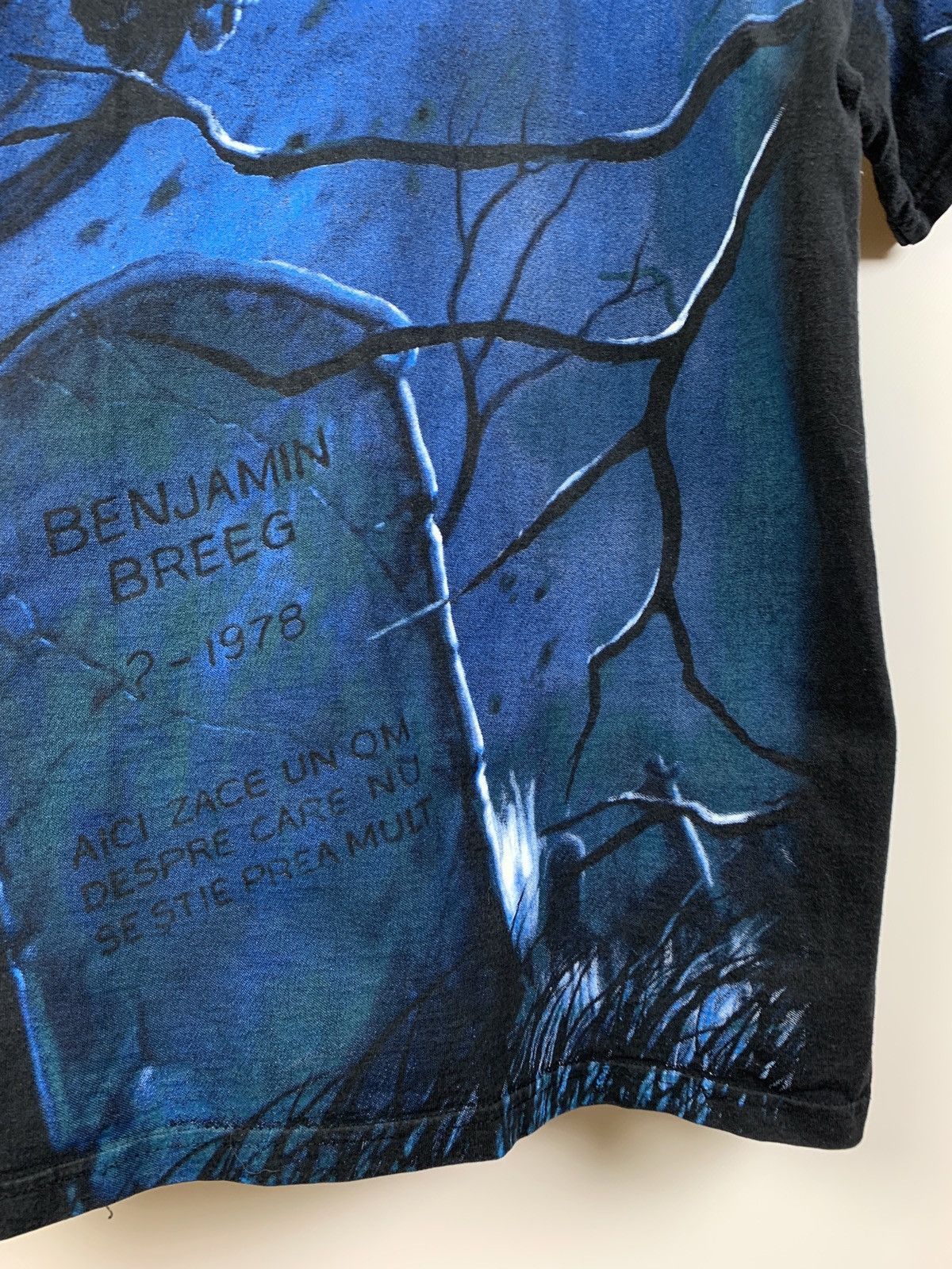 Band Tees Vintage Iron Maiden All Over Print Band T-Shirt Size US M / EU 48-50 / 2 - 13 Thumbnail