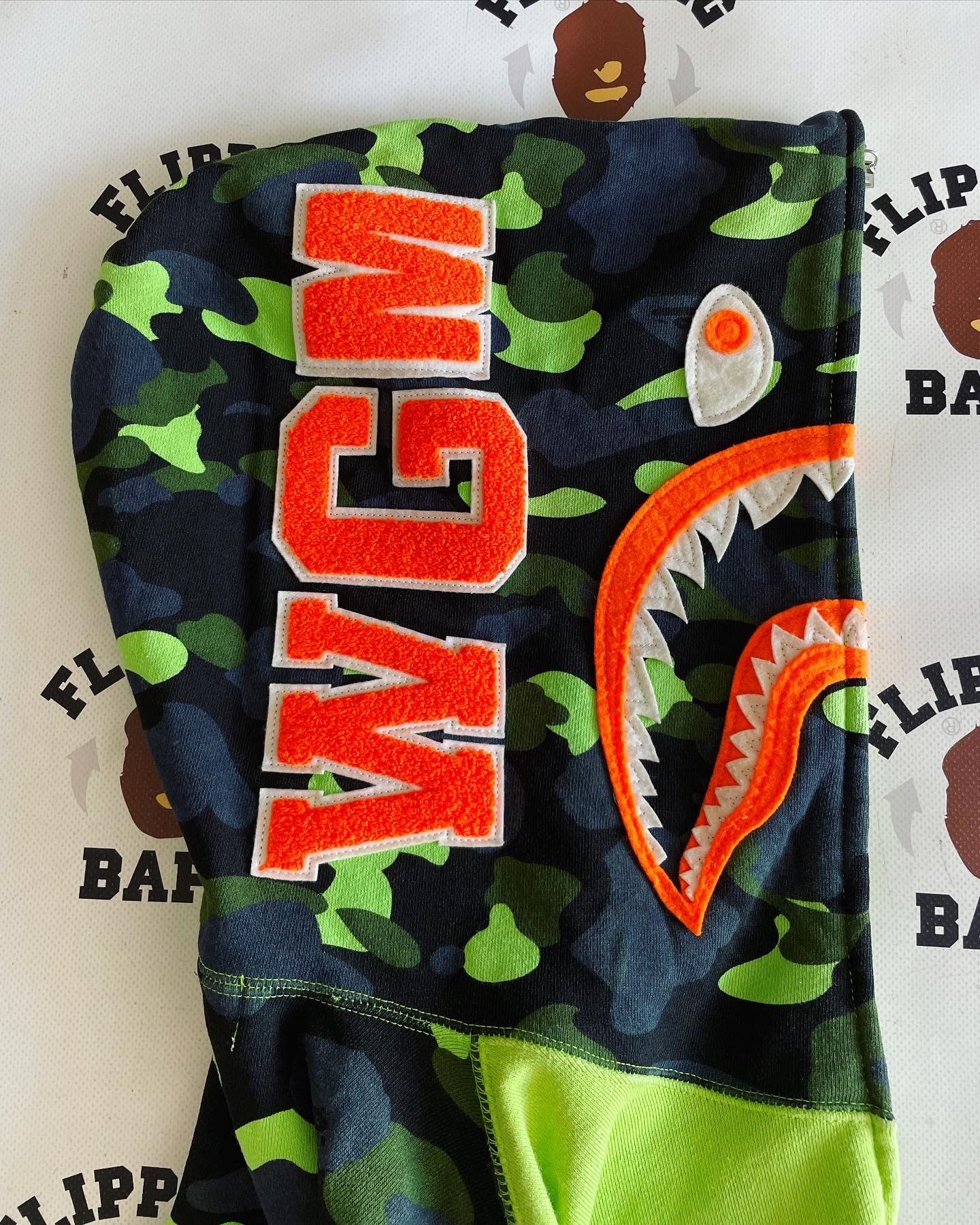 Bape BAPE 1ST CAMO NEON SHARK FULL ZIP HOODIE Size US M / EU 48-50 / 2 - 4 Thumbnail