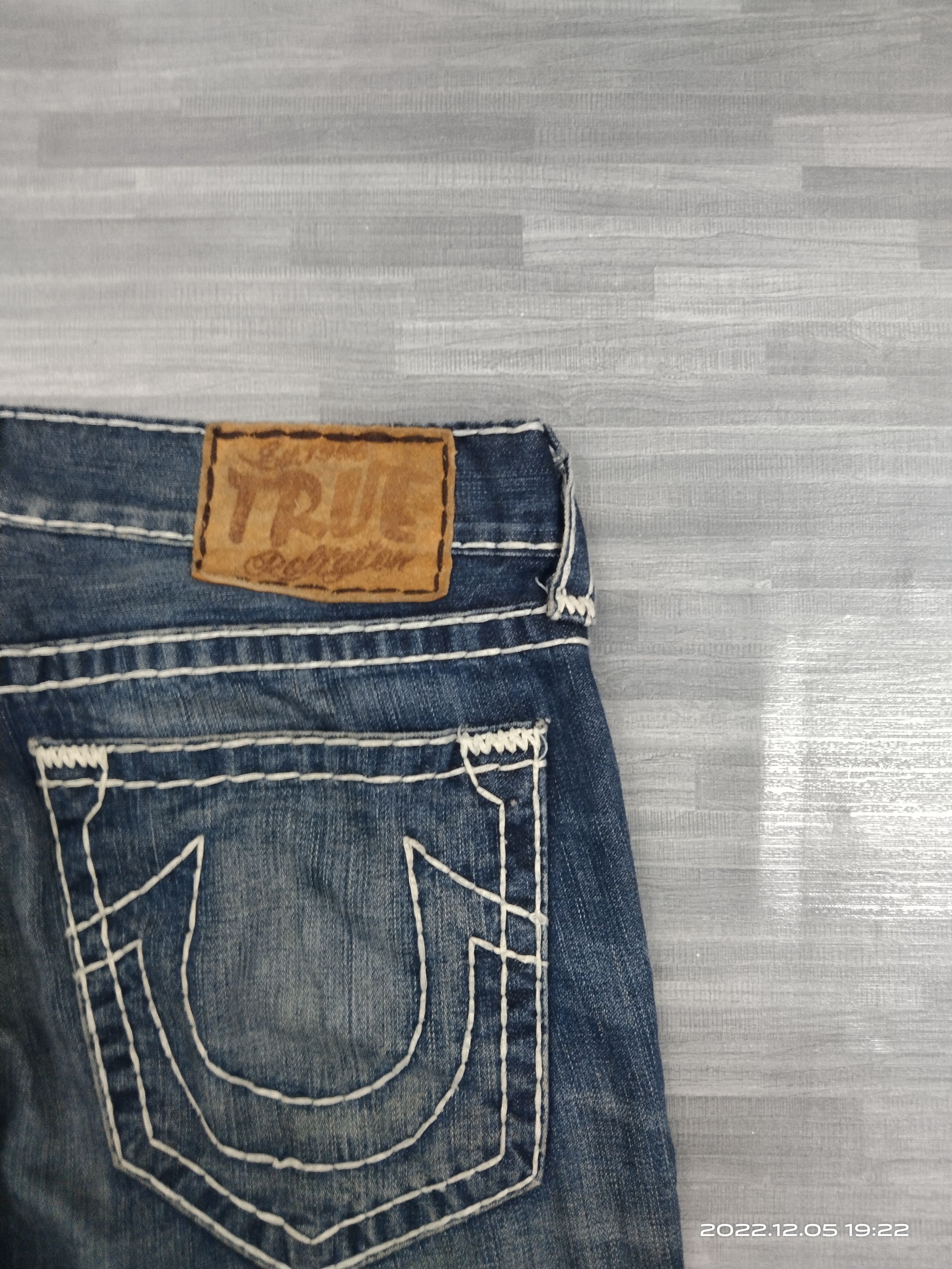 True Religion WASHED BLUE VINTAGE 2000s T.RELIGION DENIM PANTS Size US 34 / EU 50 - 8 Thumbnail