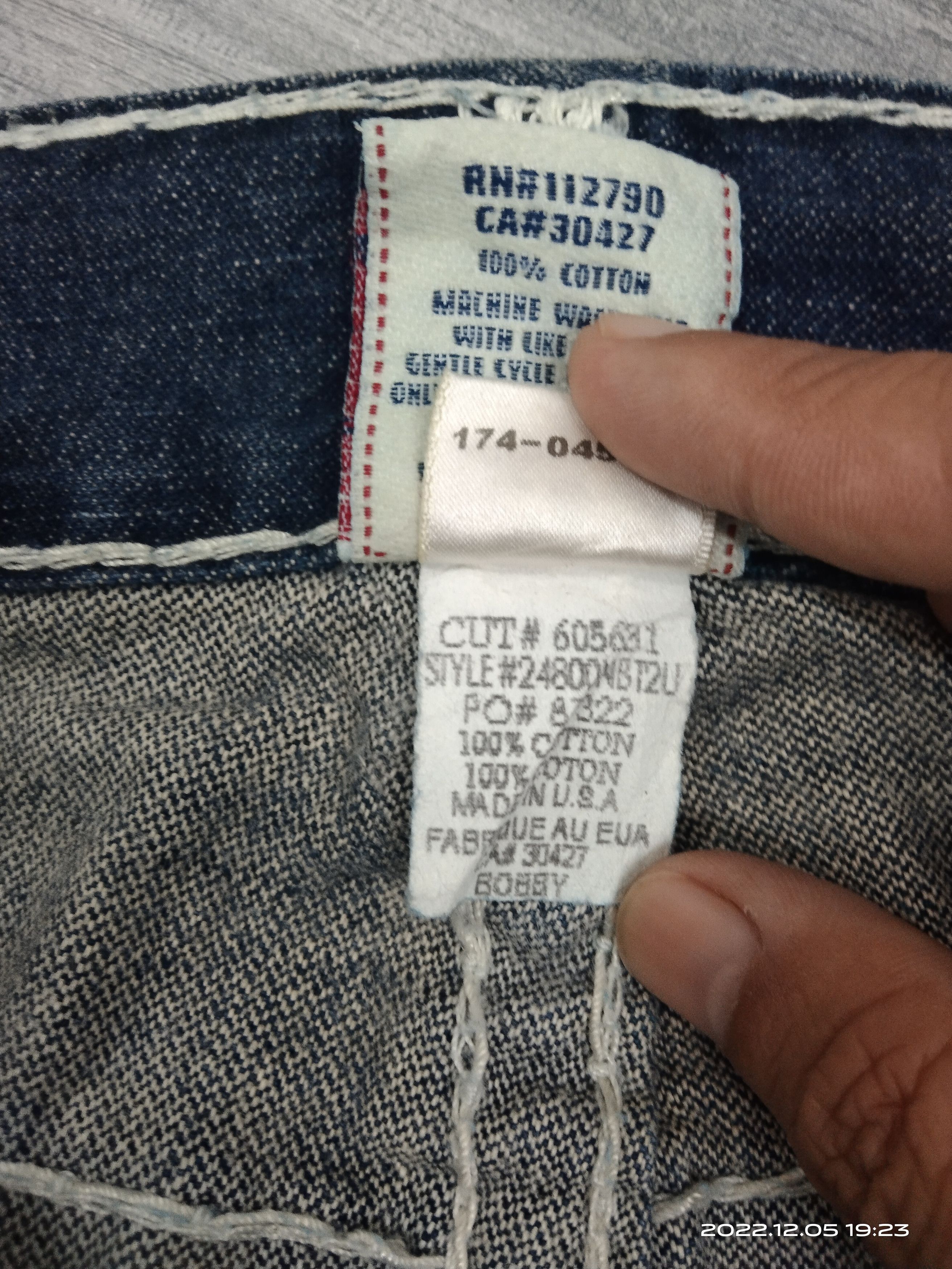 True Religion WASHED BLUE VINTAGE 2000s T.RELIGION DENIM PANTS Size US 34 / EU 50 - 9 Thumbnail