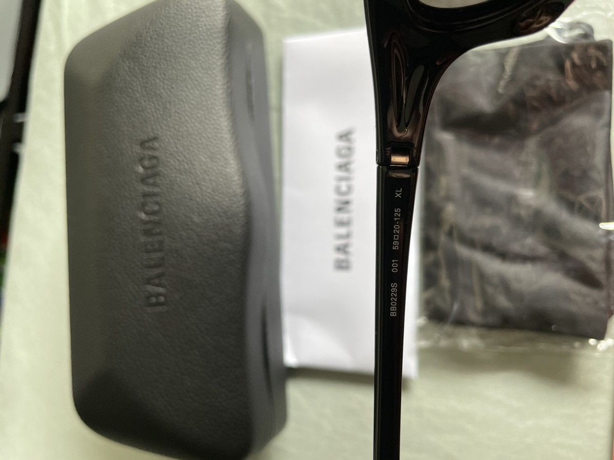 Balenciaga Balenciaga Bat Sunglasses Size ONE SIZE - 8 Thumbnail