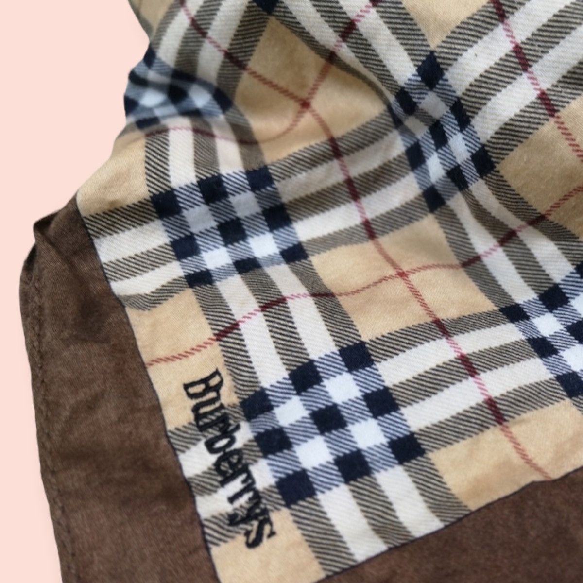 Burberry × Designer ICONIC BURBERRYS NOVA CHECK HANDKERCHIEF Size ONE SIZE - 14 Thumbnail