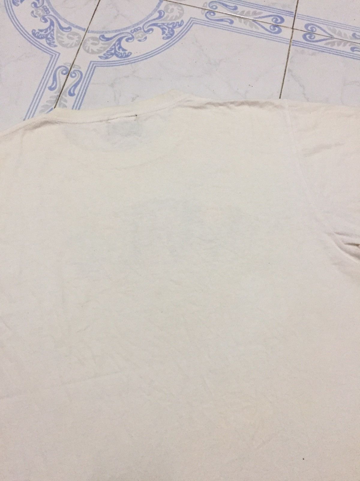 Other Nice Printed Skate Roses Vans Of The Wall Tshirt Size US M / EU 48-50 / 2 - 16 Thumbnail