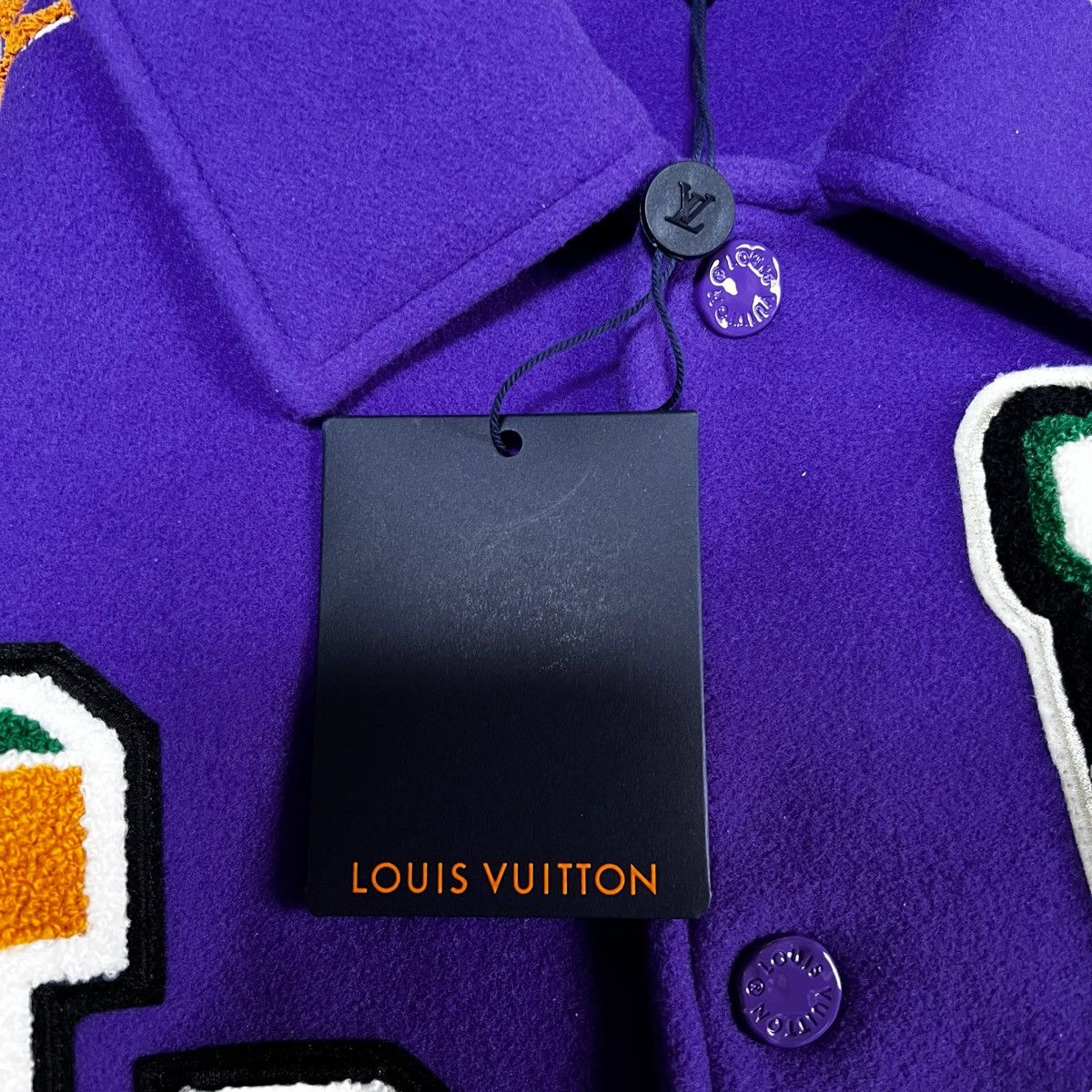 Louis Vuitton × Virgil Abloh LOUIS VUITTON 22AW VIRGIL ABLOH VARSITY JACKET WITH KEYCHAIN Size US M / EU 48-50 / 2 - 6 Thumbnail