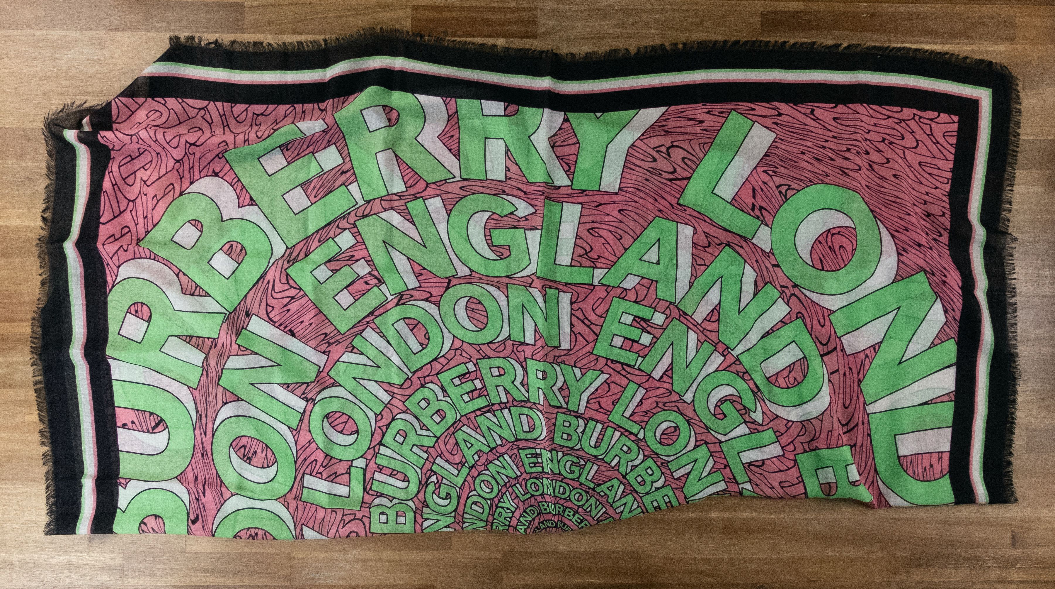 Burberry BURBERRY whirlwind logo print silk wool mix square scarf Size ONE SIZE - 3 Thumbnail