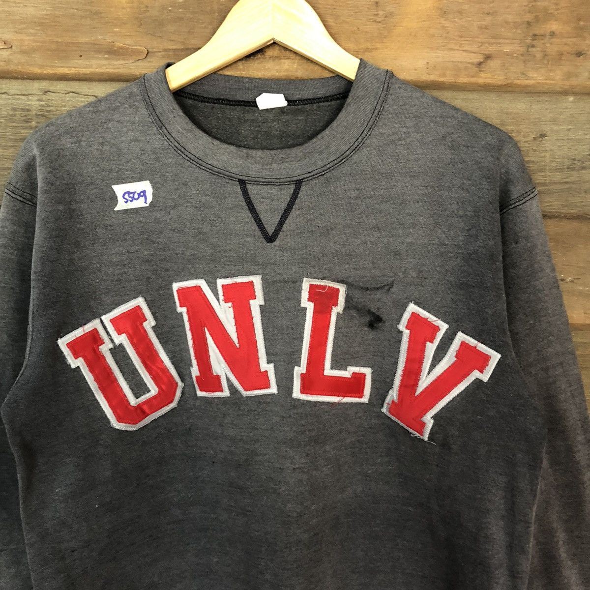 Vintage 90s UNLV Rebels Spell Out Sweatshirt faded vtg Grey #5509DL Size L / US 10 / IT 46 - 6 Thumbnail