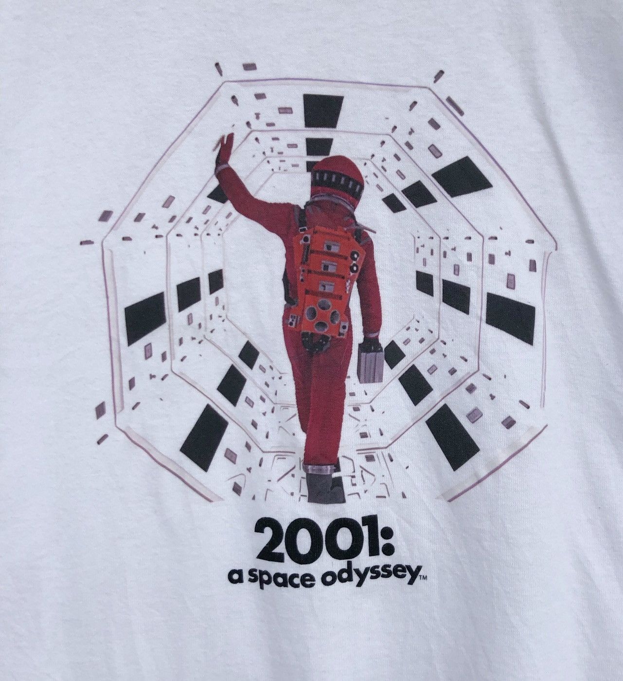 Japanese Brand 🔥Mega Rare!! GU X Stanley Kubrick’s 2001 A SPACE ODYSSEY Size US M / EU 48-50 / 2 - 3 Thumbnail