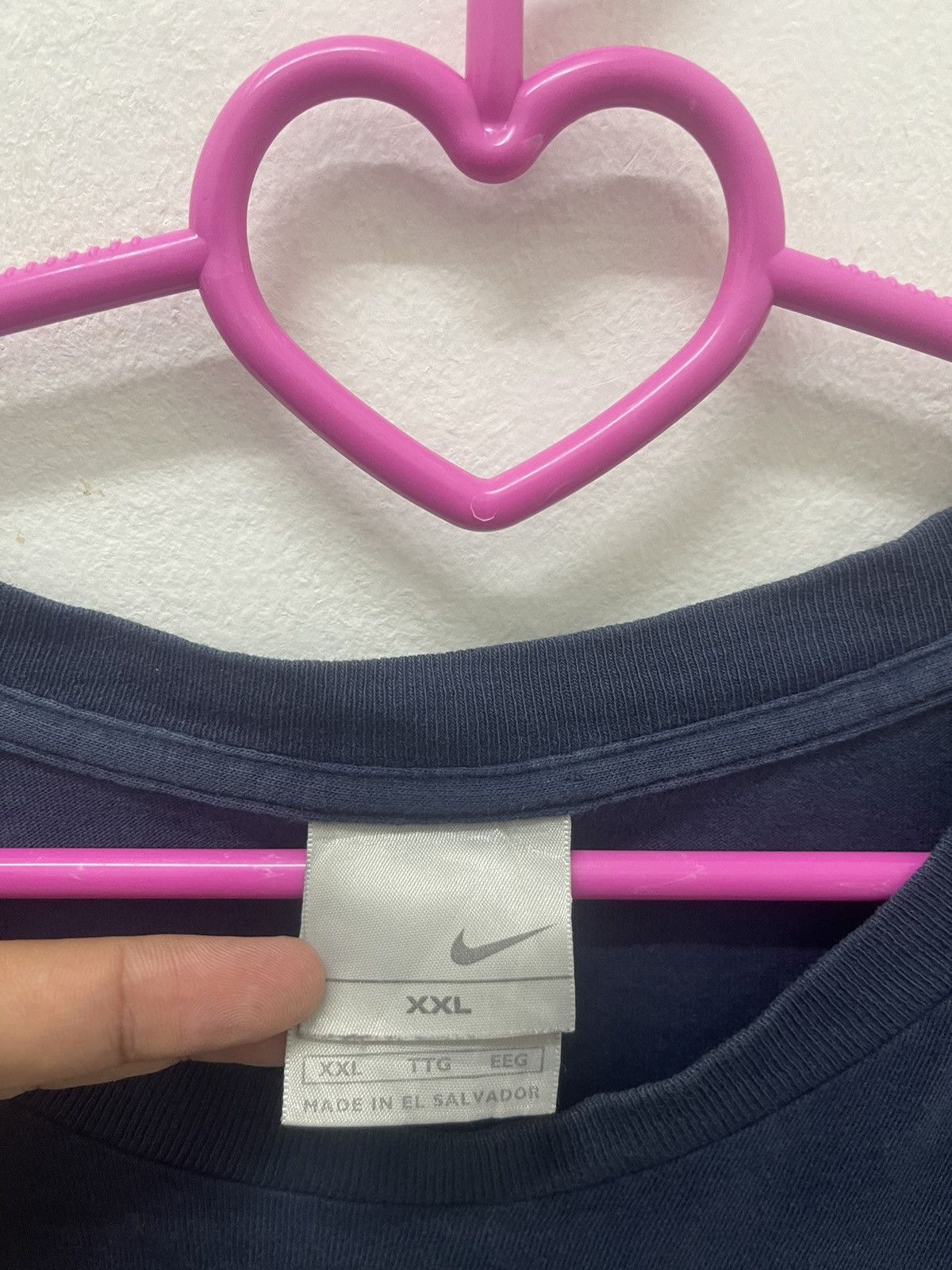 Nike Rare Vintage NIKE Swoosh Center Logo Size US XXL / EU 58 / 5 - 3 Thumbnail