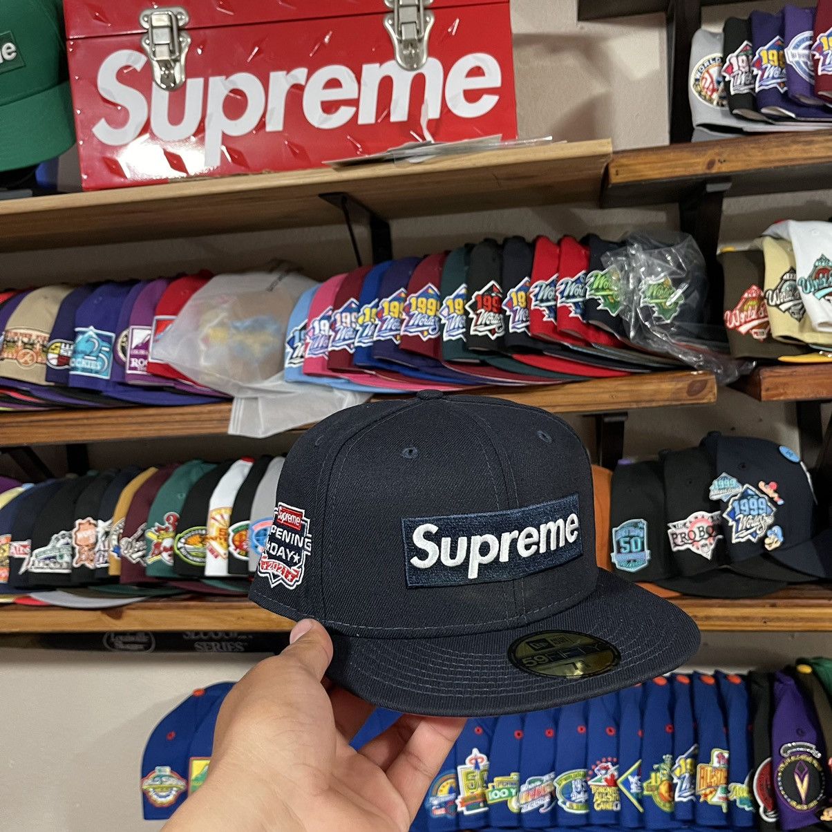 Supreme new era exclusive fitted pinky